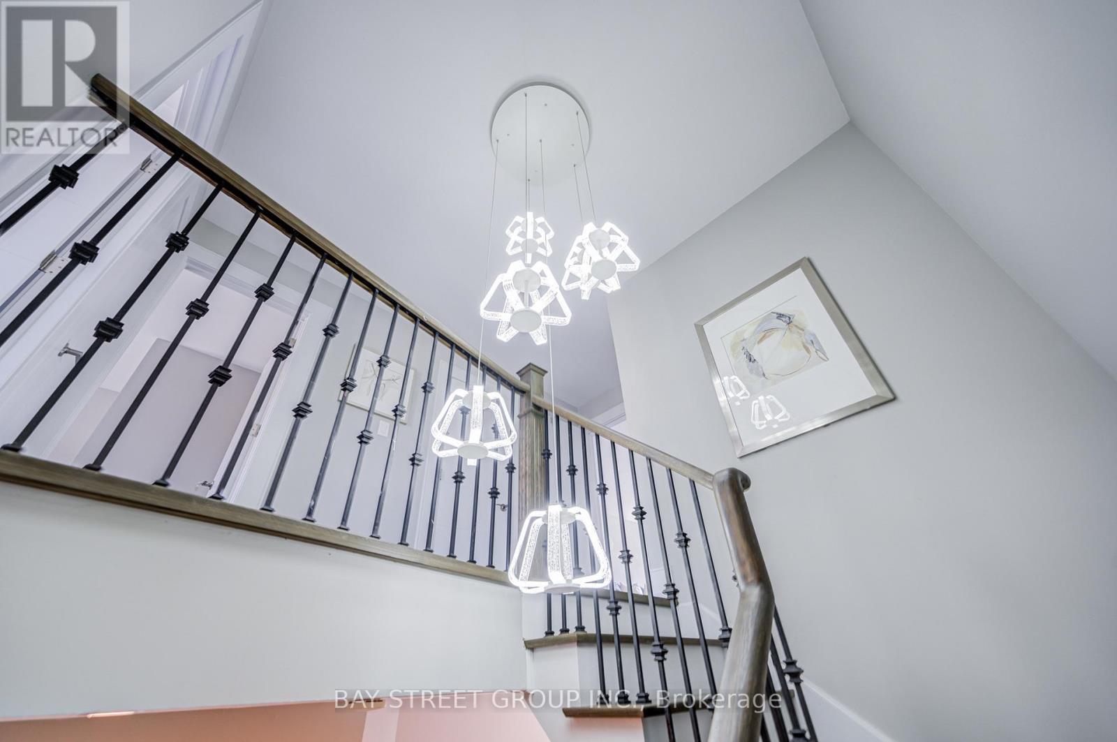 79 Loire Valley Avenue S, Vaughan, Ontario  L4J 8V8 - Photo 22 - N12920318