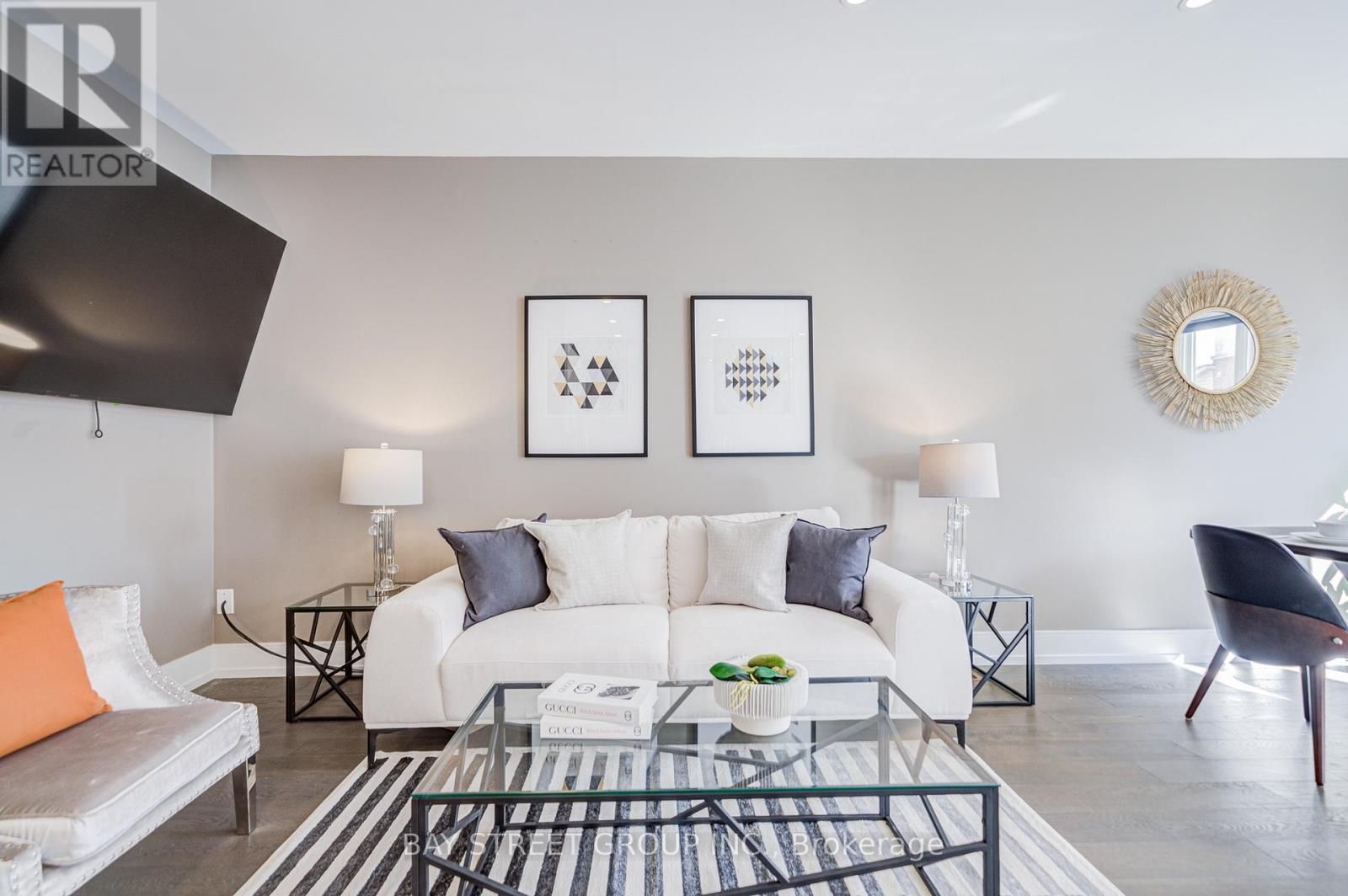 79 Loire Valley Avenue S, Vaughan, Ontario  L4J 8V8 - Photo 8 - N12920318