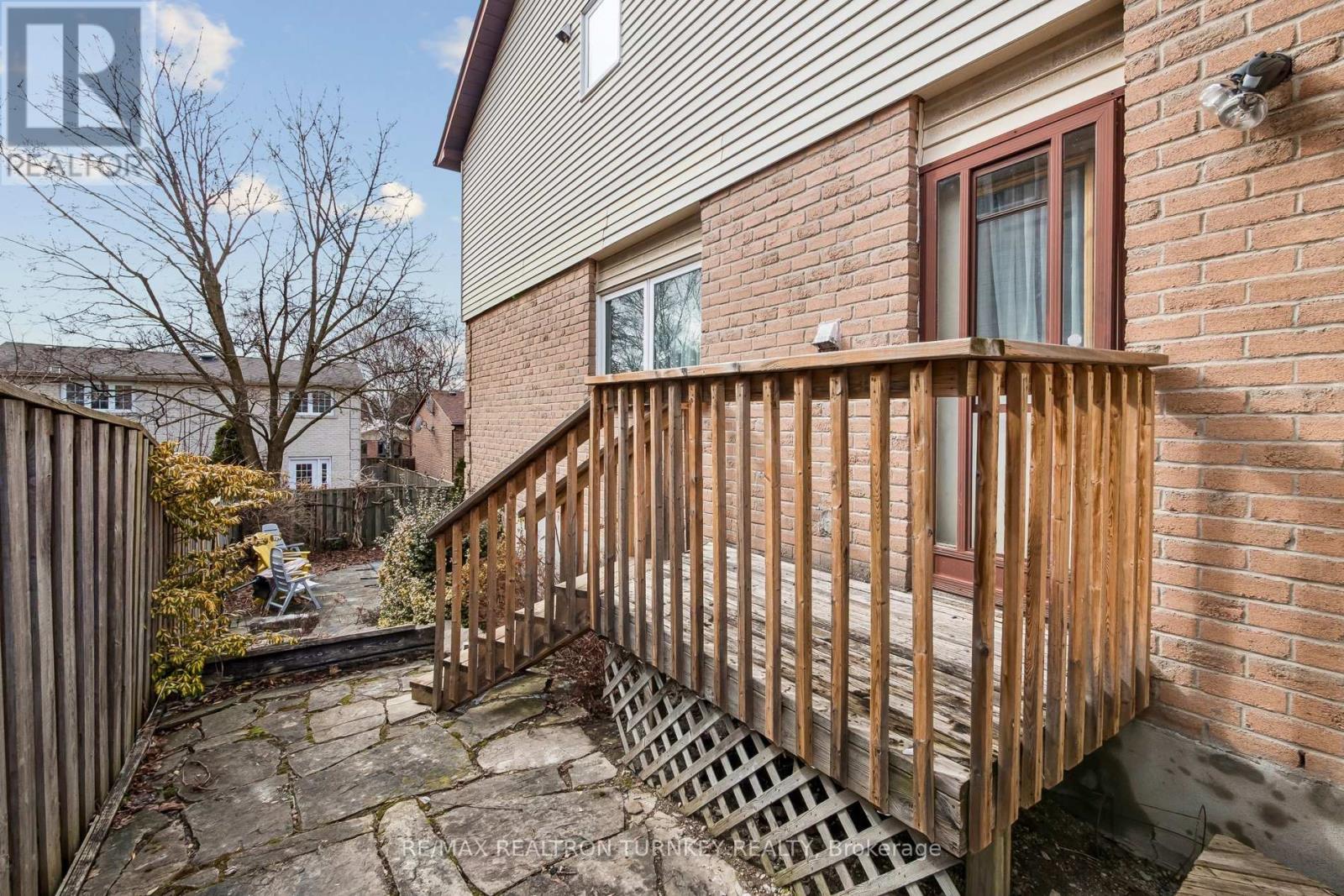 91 Batson Drive, Aurora, Ontario  L4G 3R2 - Photo 39 - N12920340