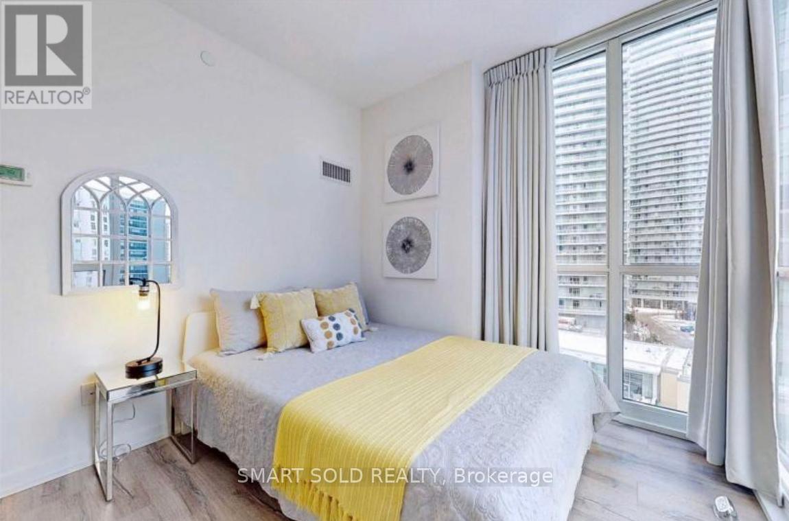 705 - 52 Forest Manor Road, Toronto, Ontario M2J 0E2 - Photo 9 - C12908120