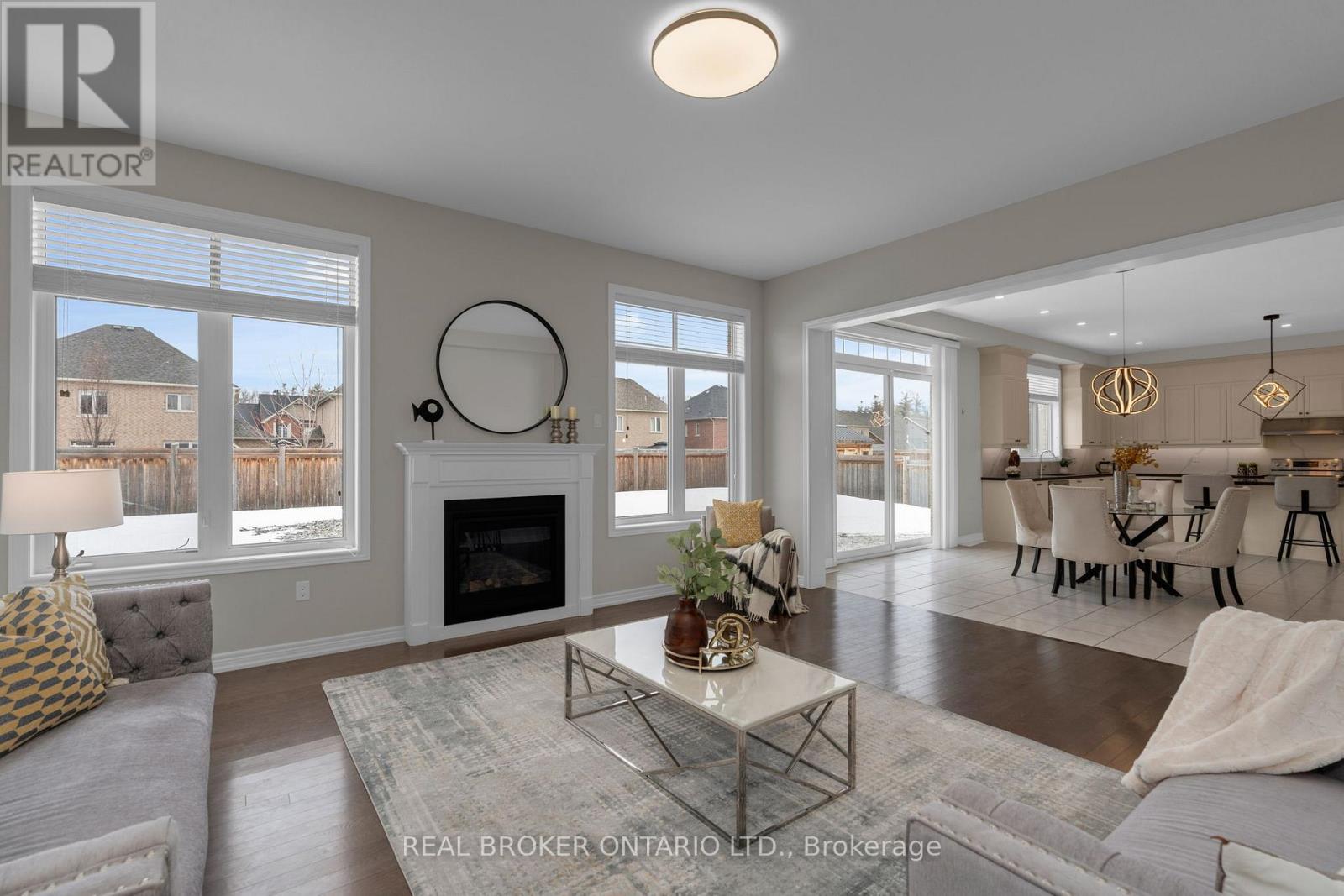 56 Redmond Crescent, Springwater, Ontario  L9X 2A2 - Photo 17 - S12920156