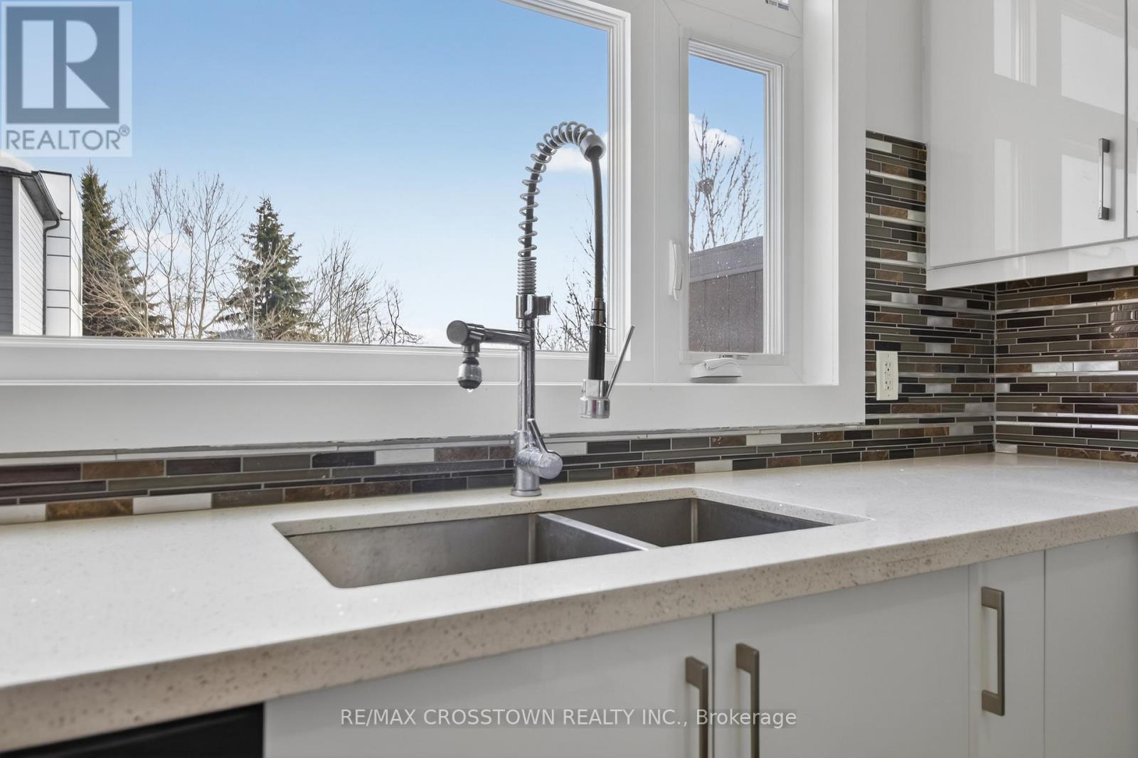 2 - 540 Essa Road, Barrie (Holly), Ontario  L9J 0H2 - Photo 15 - S12920364