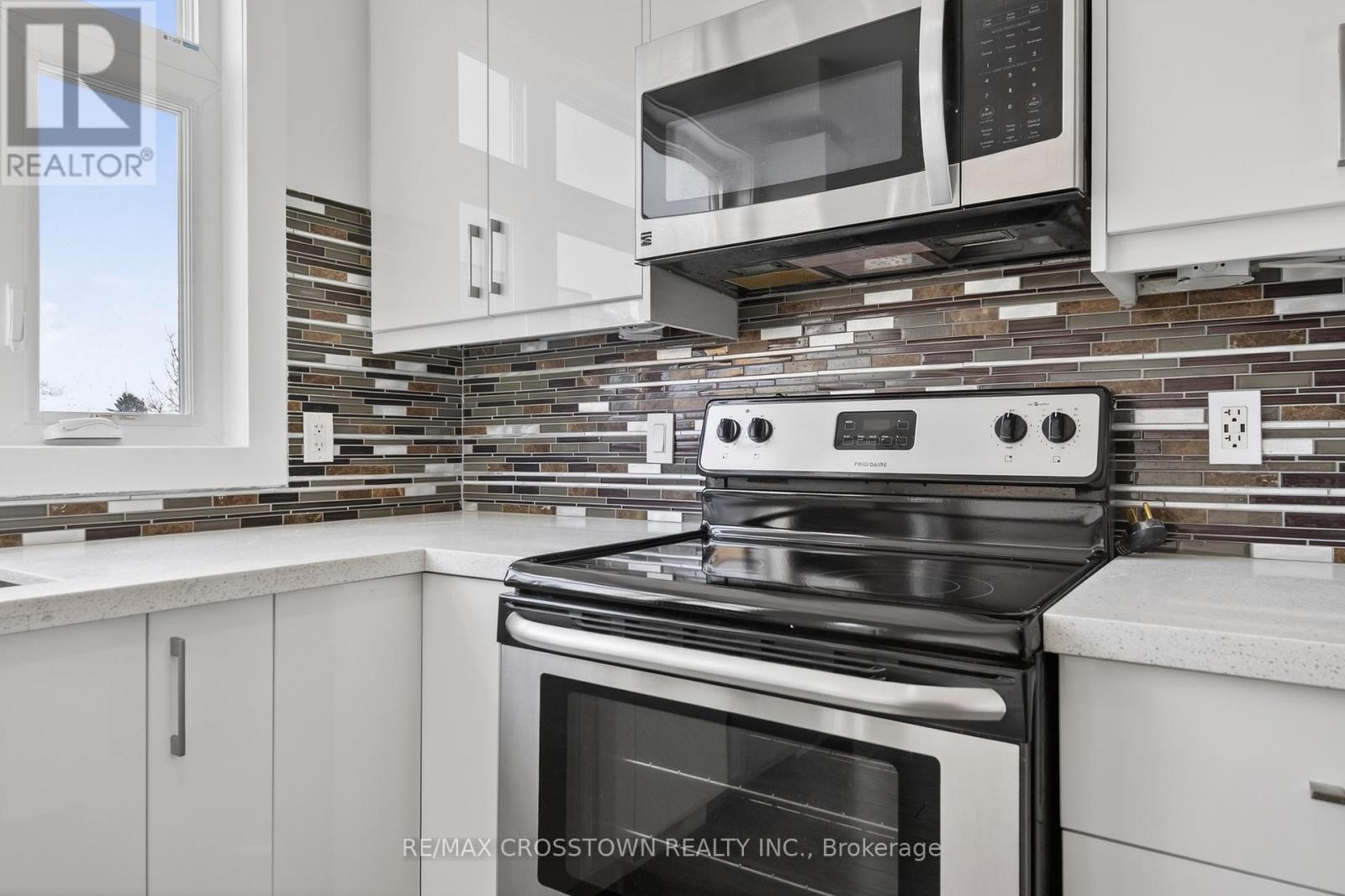 2 - 540 Essa Road, Barrie (Holly), Ontario  L9J 0H2 - Photo 16 - S12920364