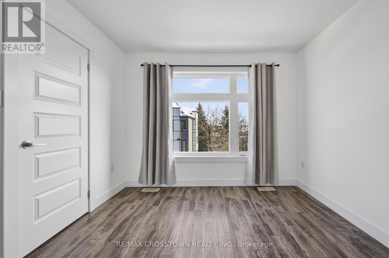 2 - 540 Essa Road, Barrie (Holly), Ontario  L9J 0H2 - Photo 29 - S12920364