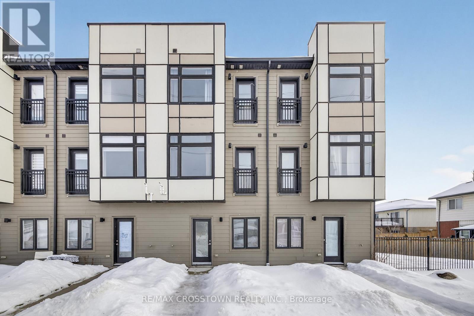 2 - 540 Essa Road, Barrie (Holly), Ontario  L9J 0H2 - Photo 3 - S12920364