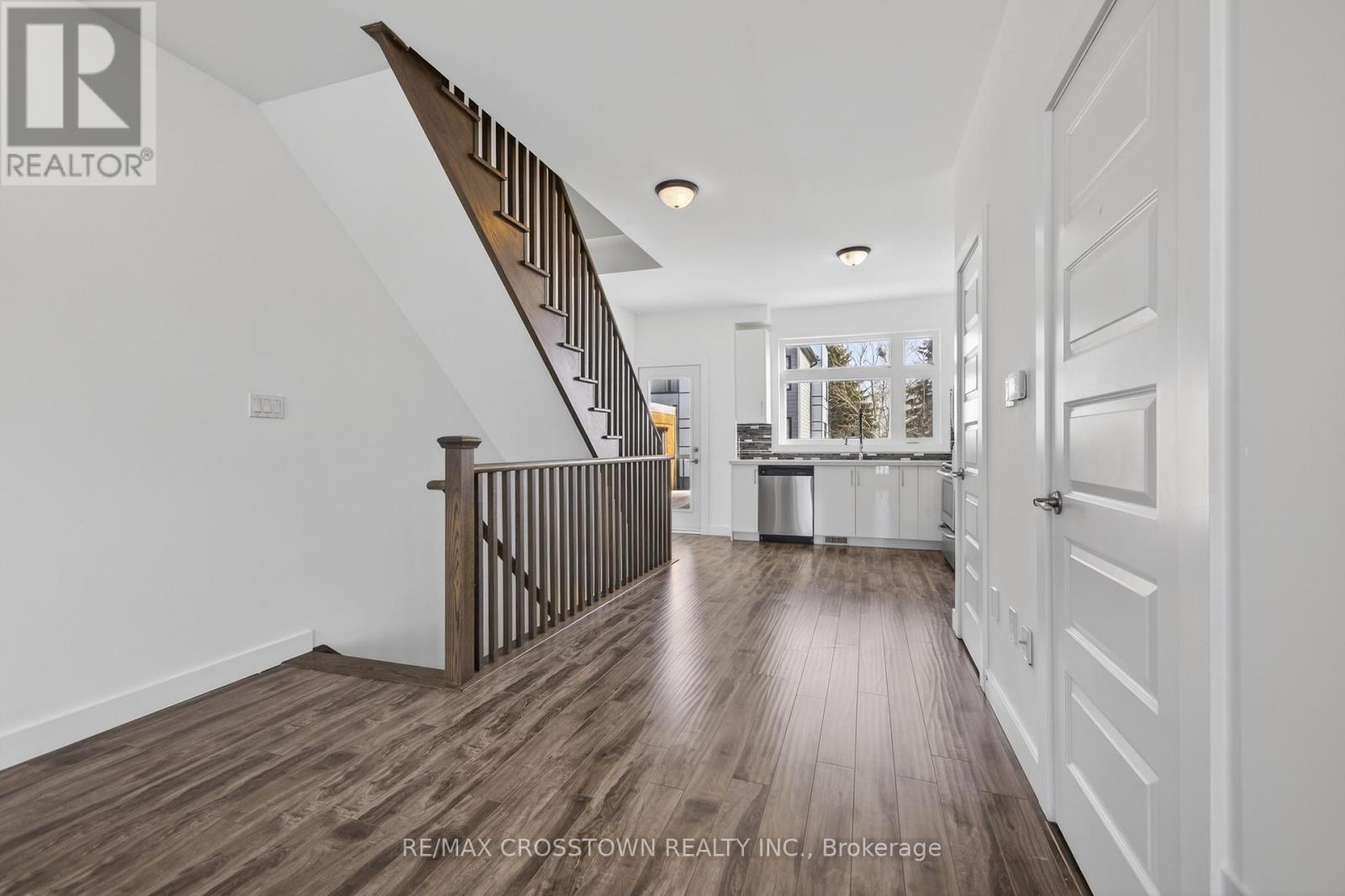 2 - 540 Essa Road, Barrie (Holly), Ontario  L9J 0H2 - Photo 7 - S12920364