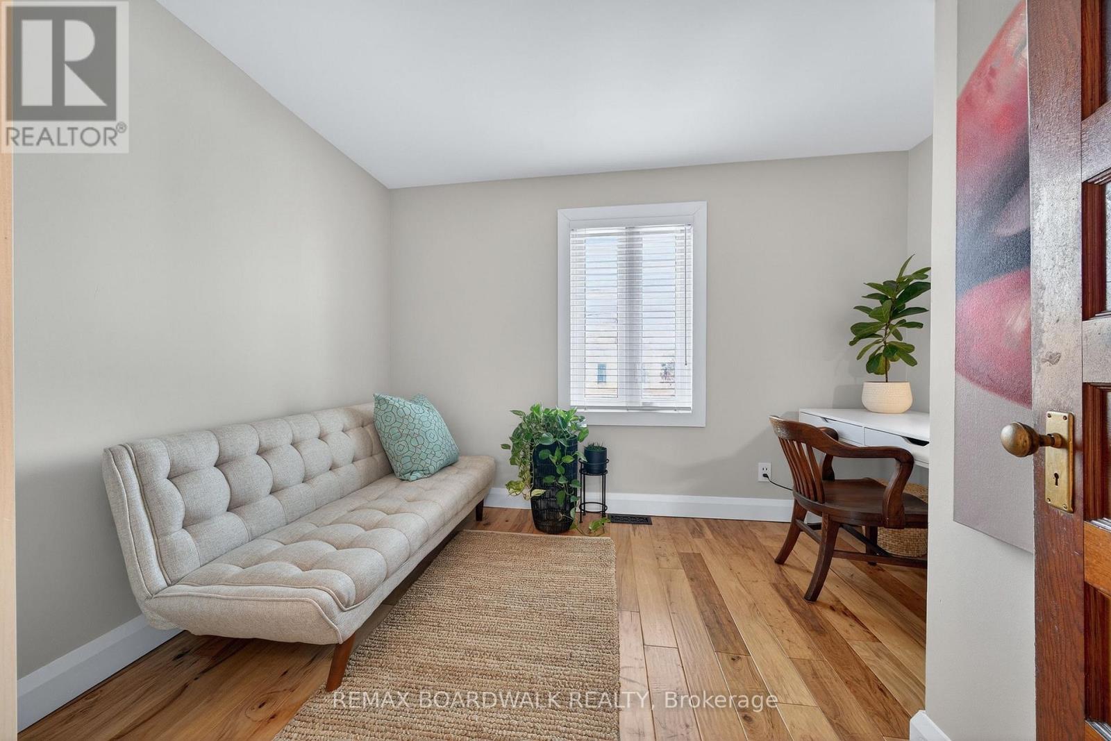 154 Queen Mary Street, Ottawa, Ontario  K1K 1X5 - Photo 26 - X12920240