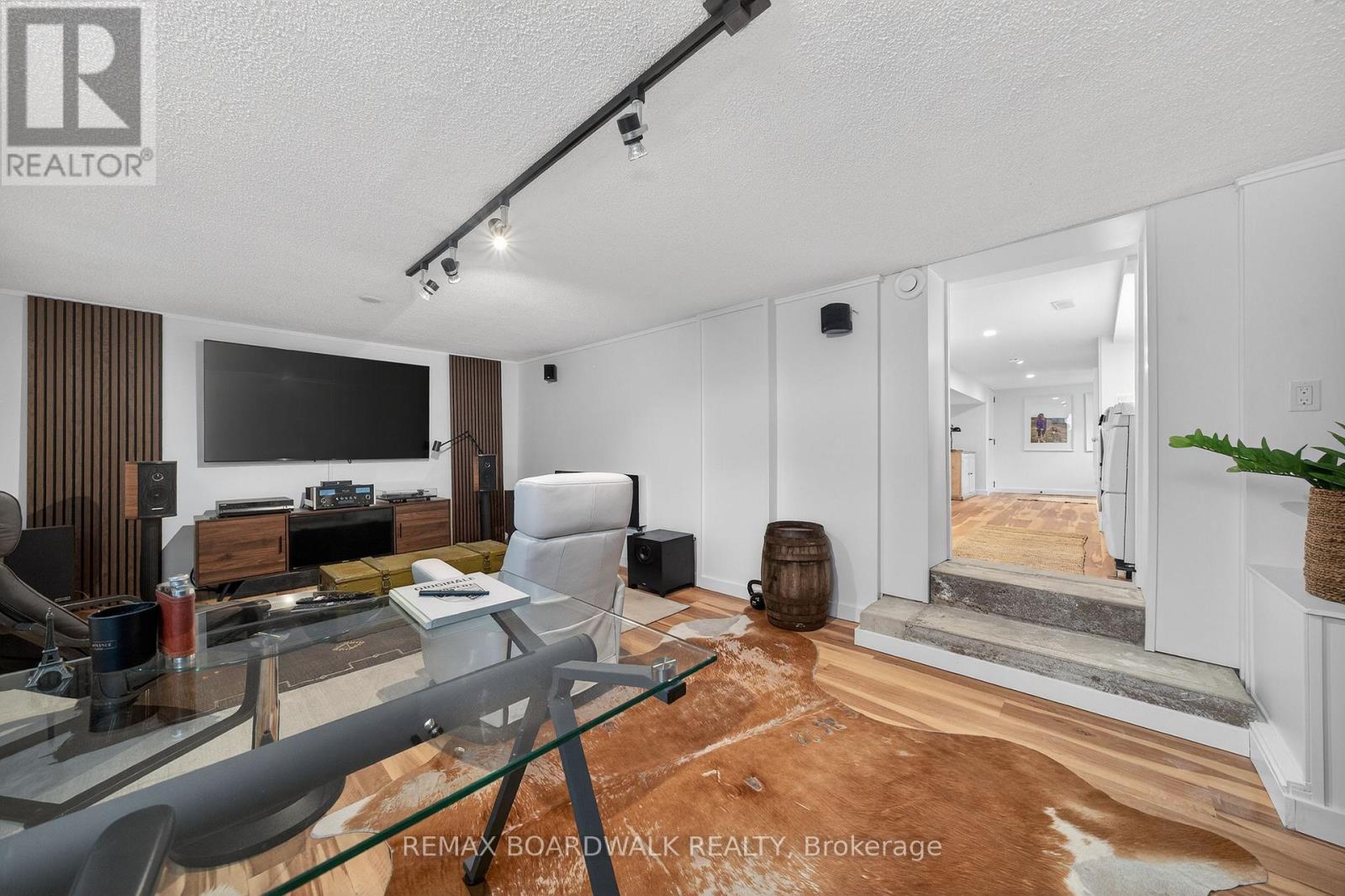 154 Queen Mary Street, Ottawa, Ontario  K1K 1X5 - Photo 34 - X12920240