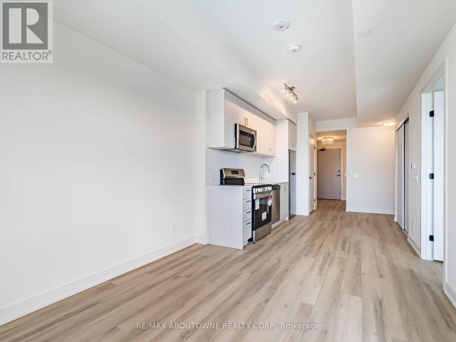 2401 - 8020 Derry Road, Milton, Ontario  L9T 9N7 - Photo 15 - W12920148