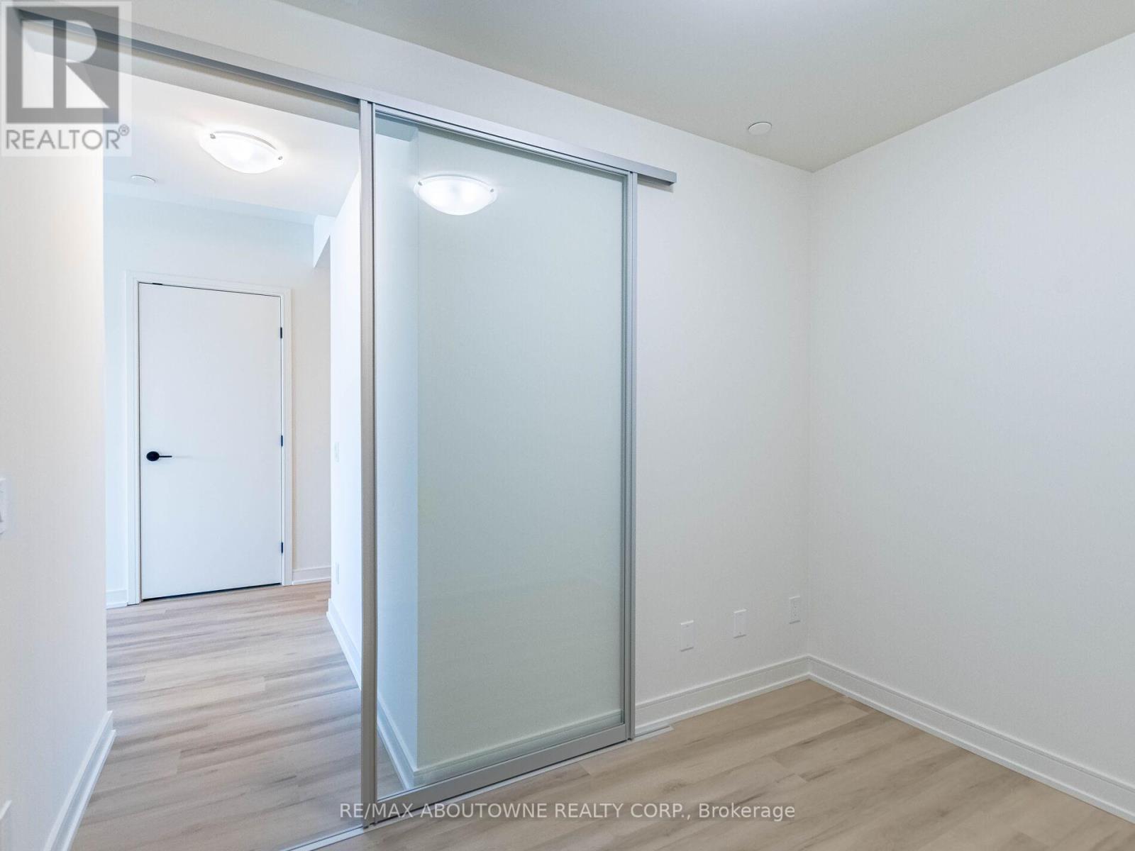 2401 - 8020 Derry Road, Milton, Ontario  L9T 9N7 - Photo 31 - W12920148