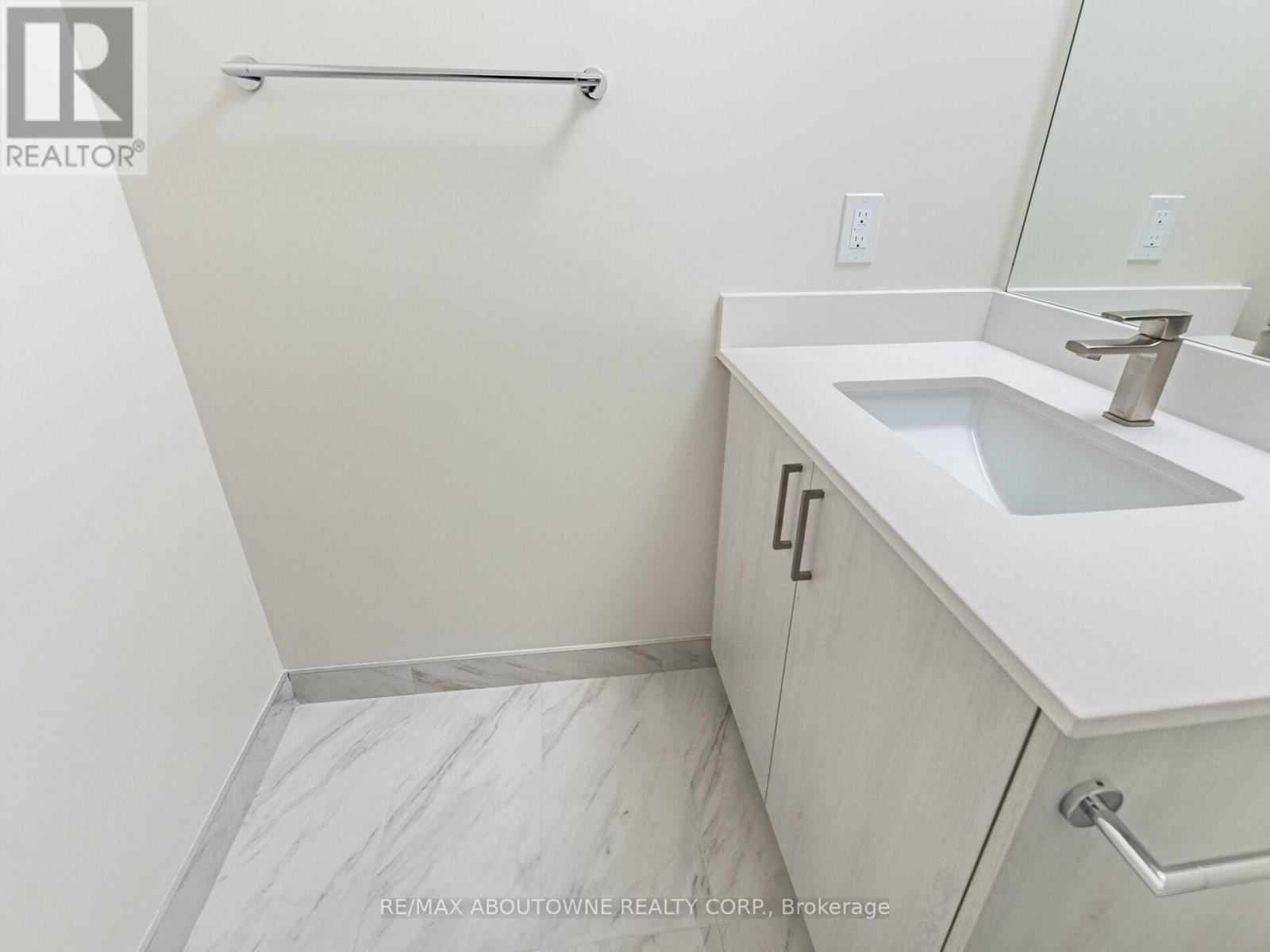 2401 - 8020 Derry Road, Milton, Ontario  L9T 9N7 - Photo 33 - W12920148