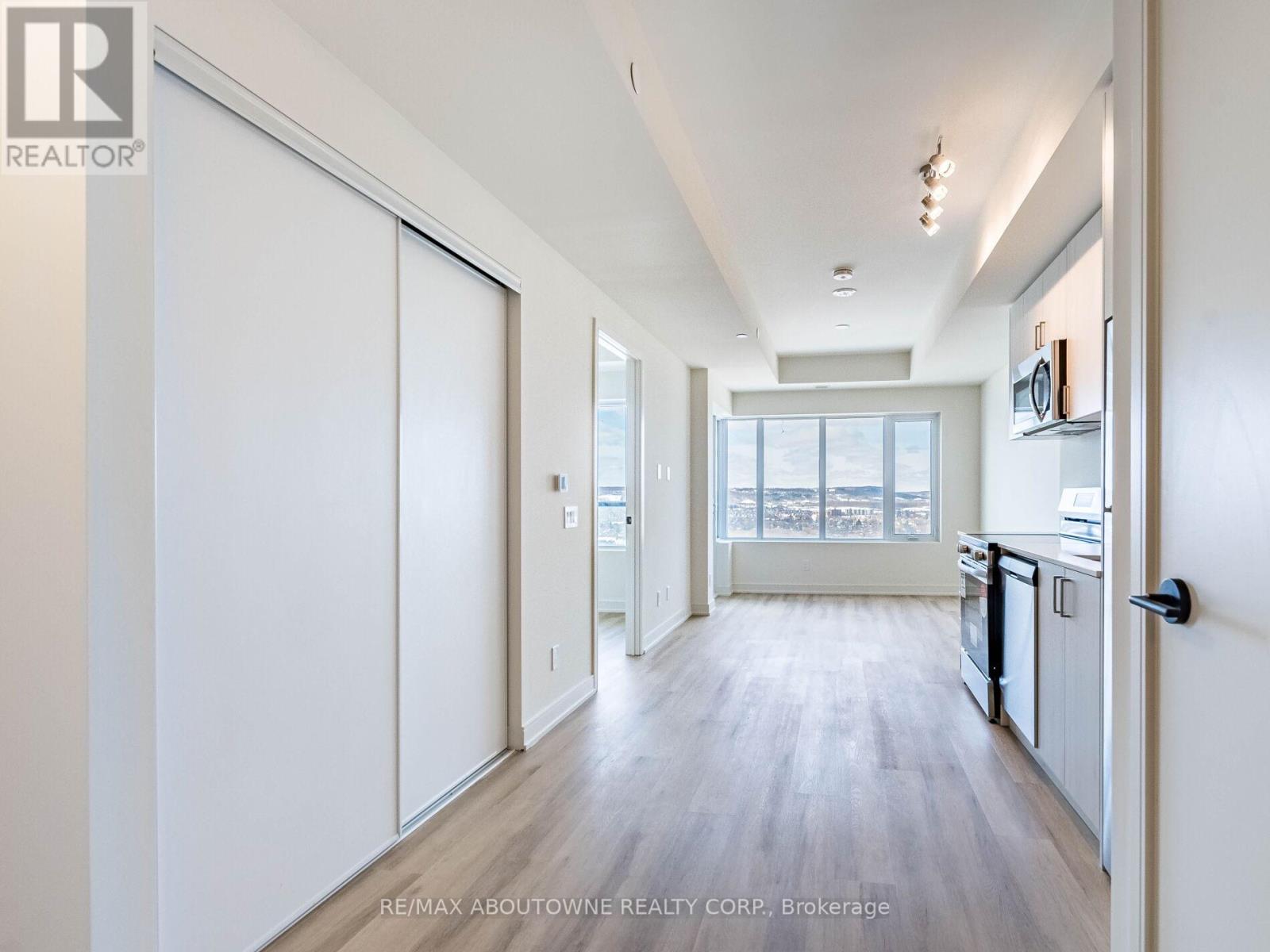 2401 - 8020 Derry Road, Milton, Ontario  L9T 9N7 - Photo 7 - W12920148