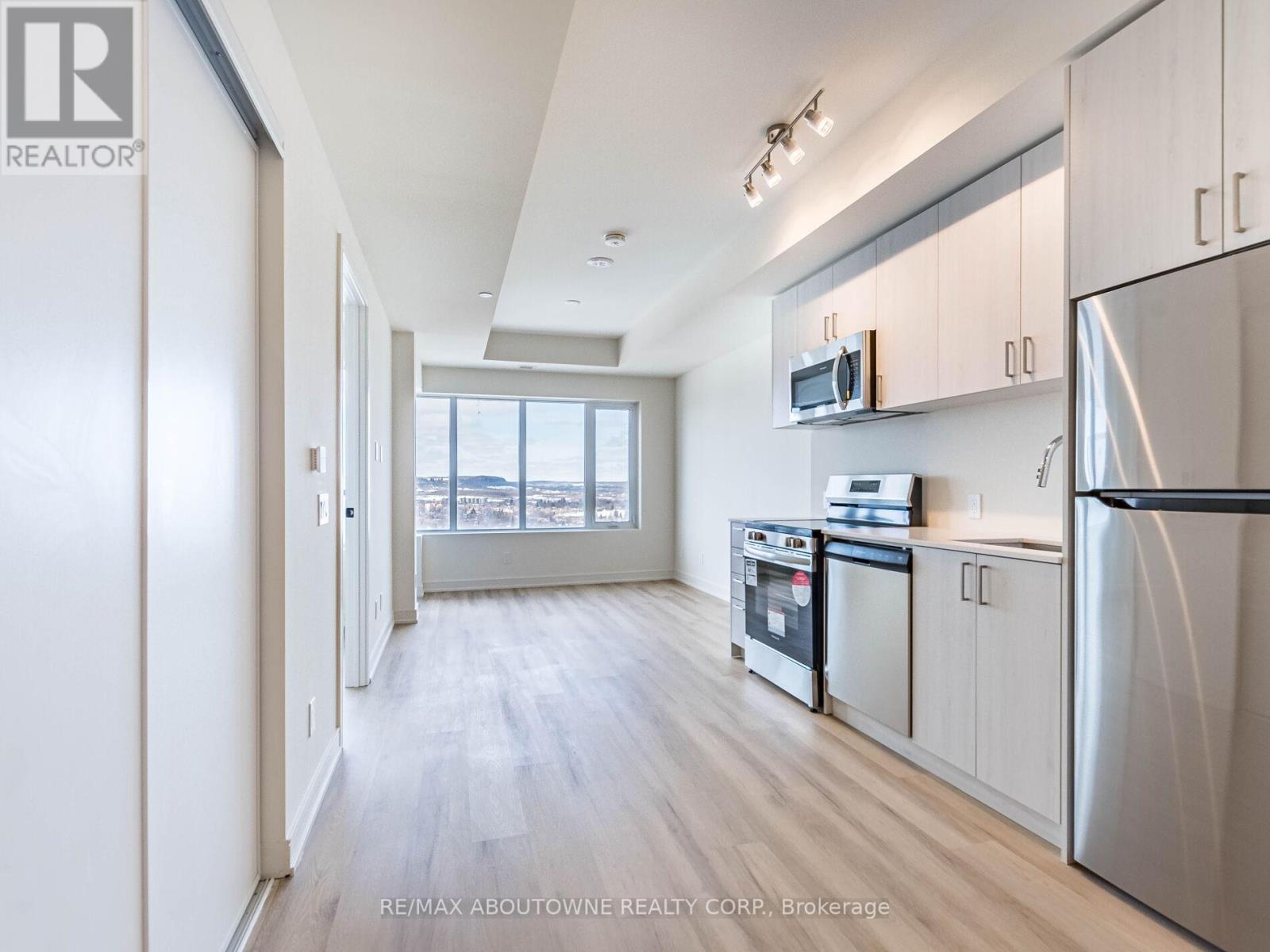 2401 - 8020 Derry Road, Milton, Ontario  L9T 9N7 - Photo 9 - W12920148