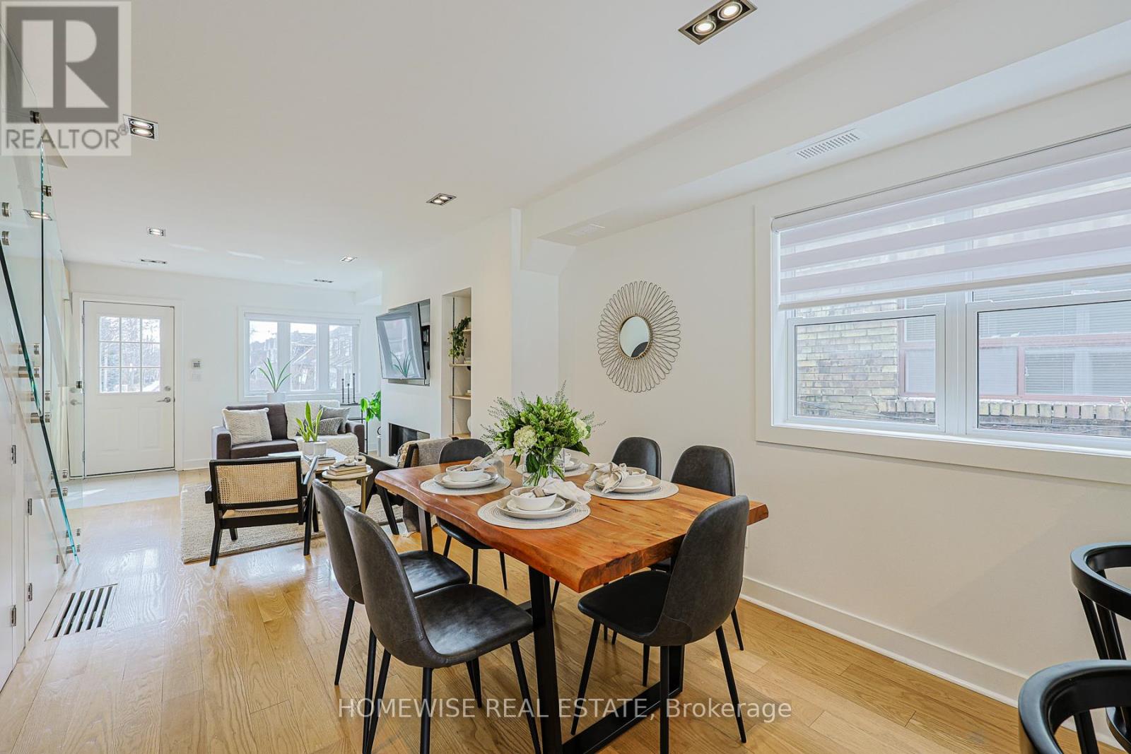 12 Leeds Street, Toronto, Ontario  M6G 1N7 - Photo 8 - W12920160