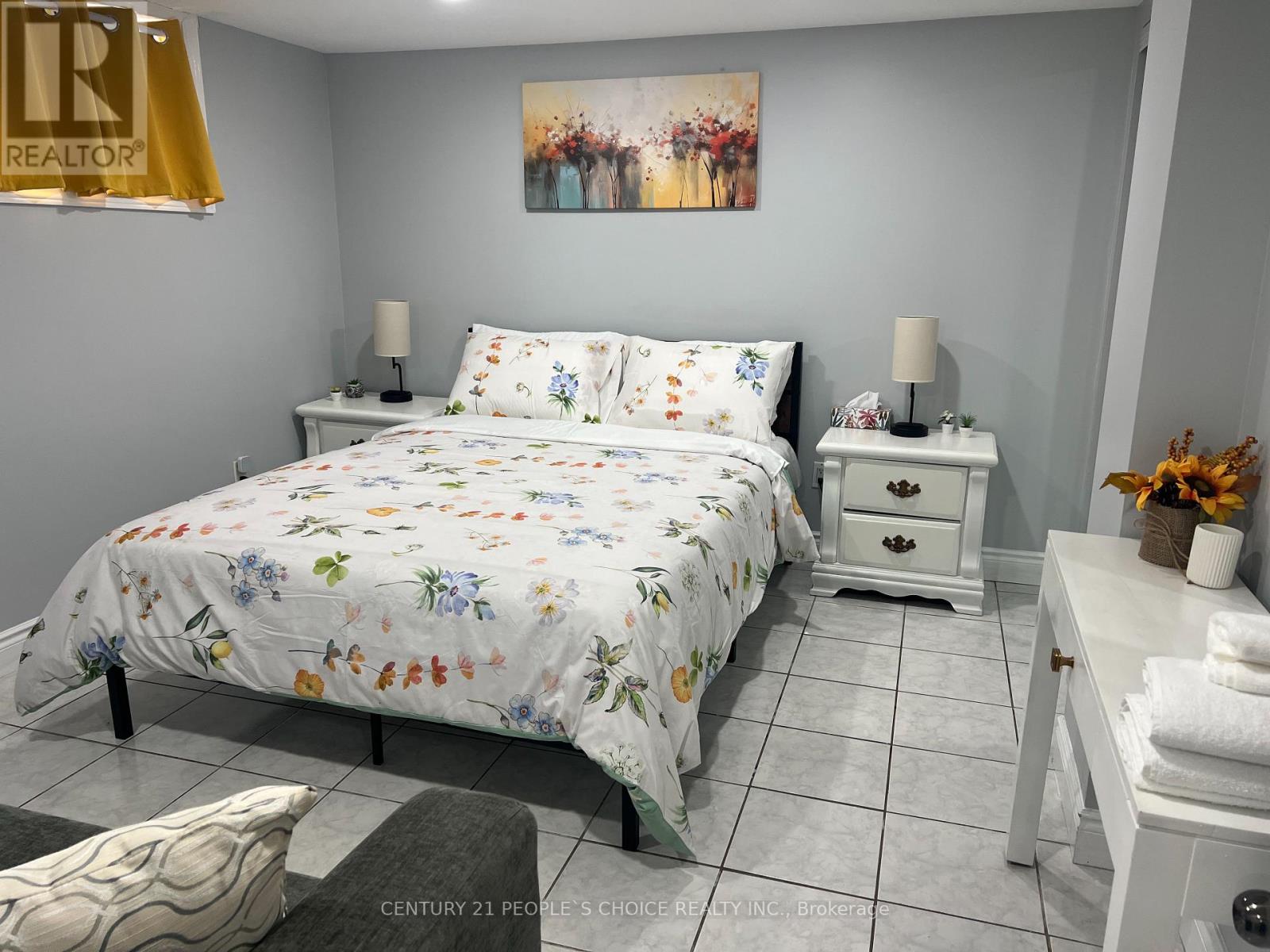 11 Queen Street S, Mississauga, Ontario  L5M 1K2 - Photo 9 - W12920168