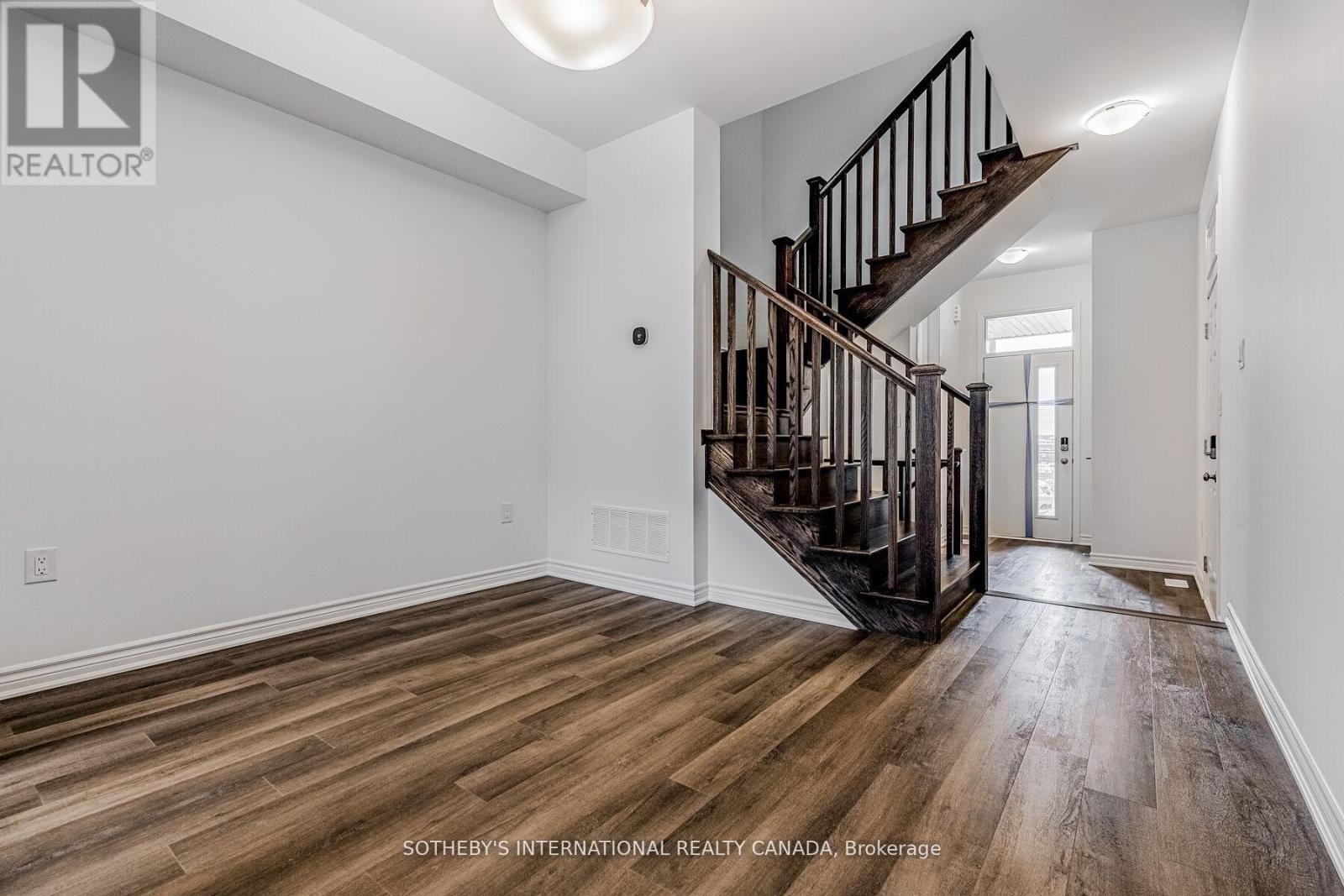 1782 Thames Circle, Milton, Ontario  L9E 1Y5 - Photo 6 - W12920172