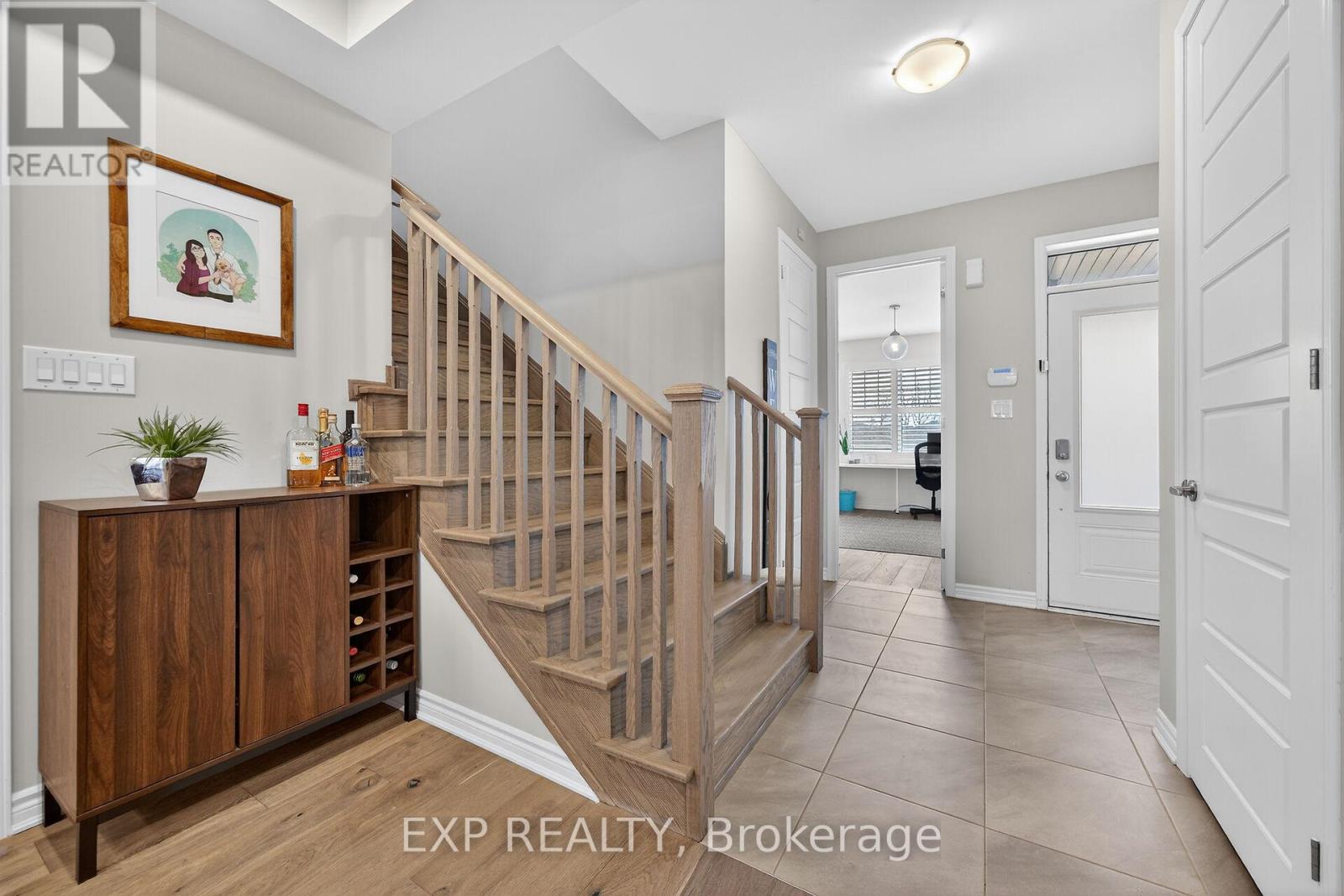 1384 Basswood Crescent, Milton, Ontario  L9E 1M4 - Photo 10 - W12920176