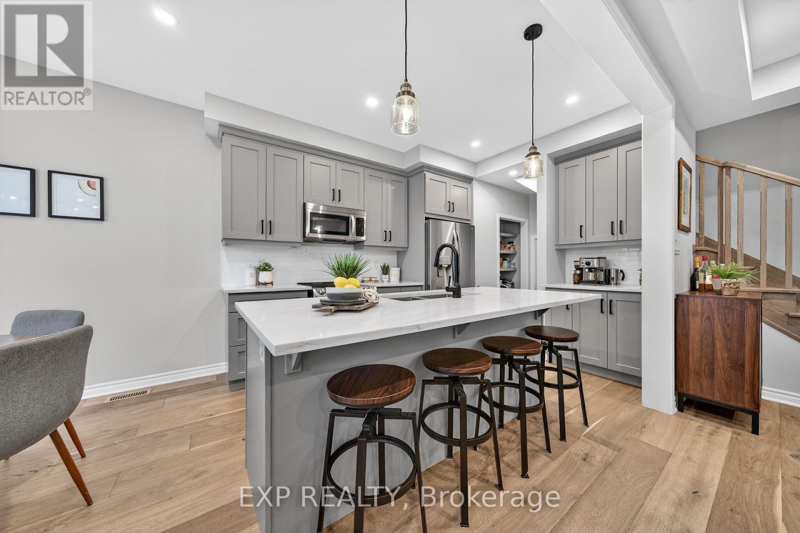 1384 Basswood Crescent, Milton, Ontario  L9E 1M4 - Photo 17 - W12920176