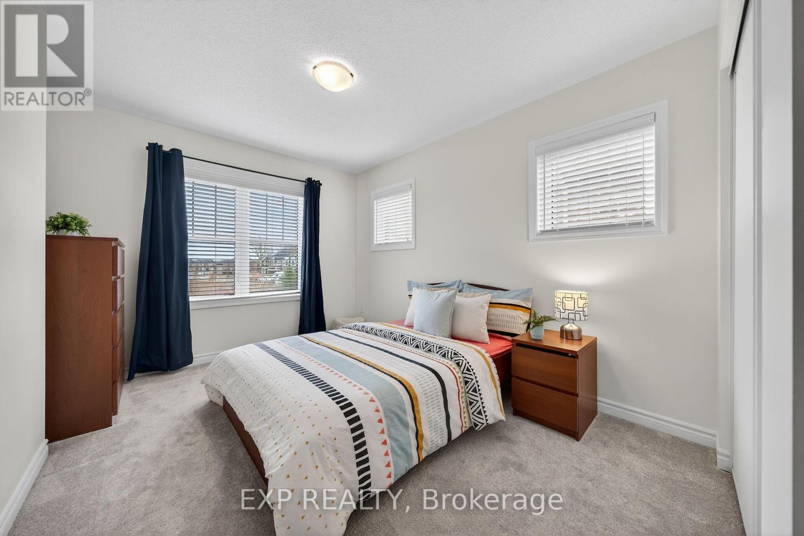 1384 Basswood Crescent, Milton, Ontario  L9E 1M4 - Photo 31 - W12920176