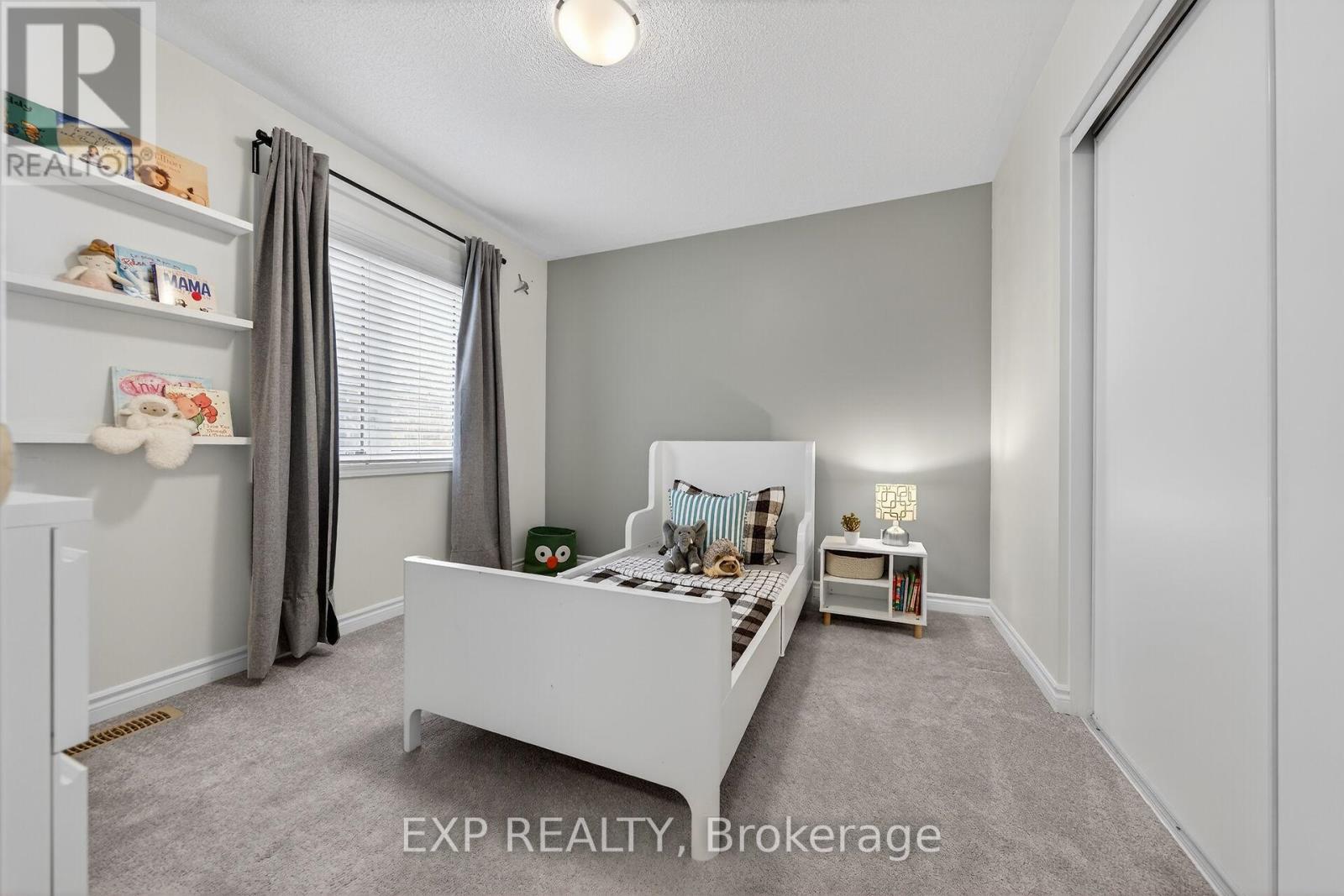 1384 Basswood Crescent, Milton, Ontario  L9E 1M4 - Photo 33 - W12920176