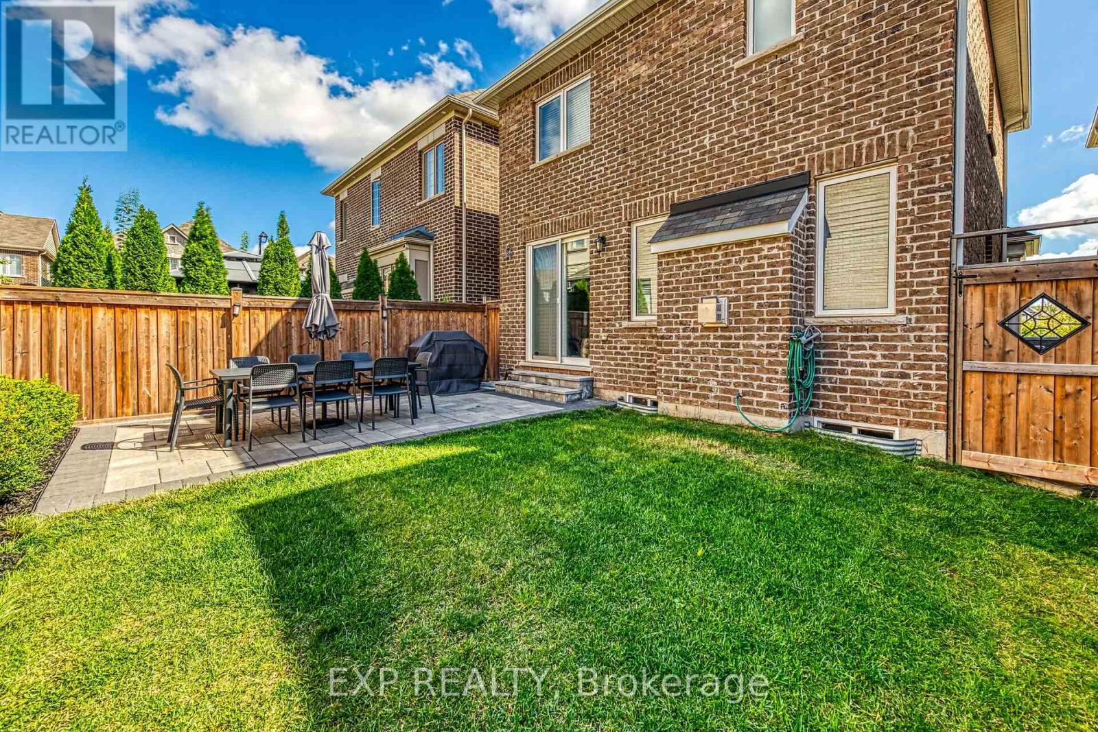 1384 Basswood Crescent, Milton, Ontario  L9E 1M4 - Photo 37 - W12920176