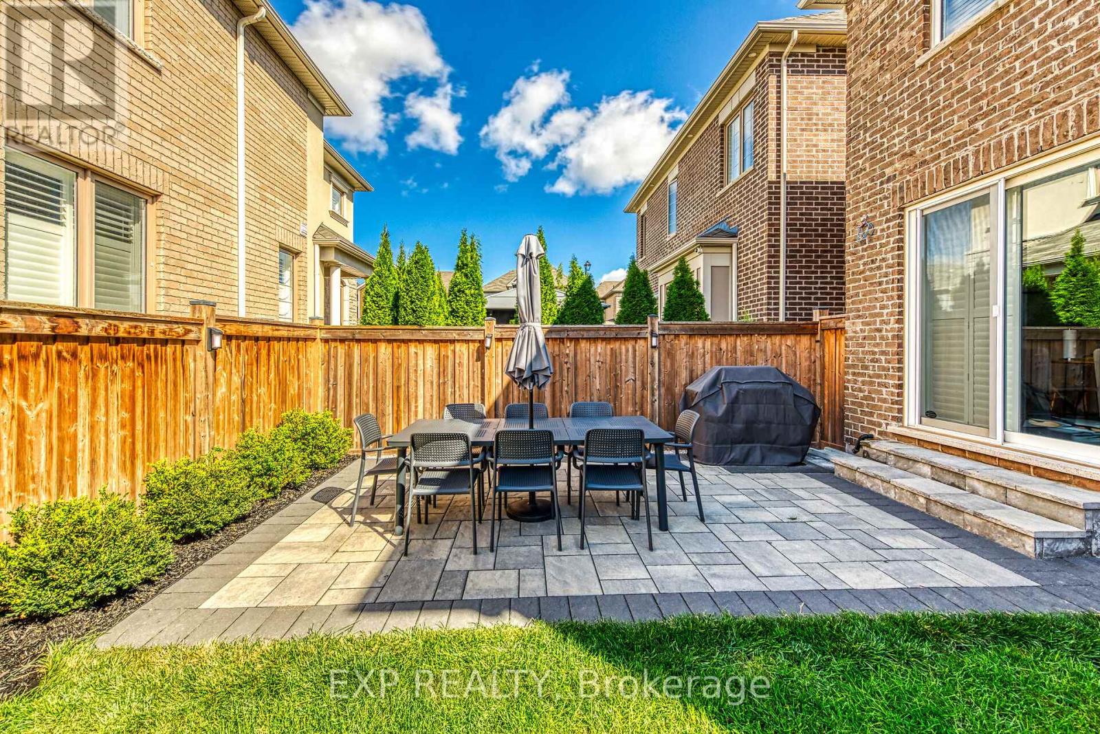 1384 Basswood Crescent, Milton, Ontario  L9E 1M4 - Photo 38 - W12920176