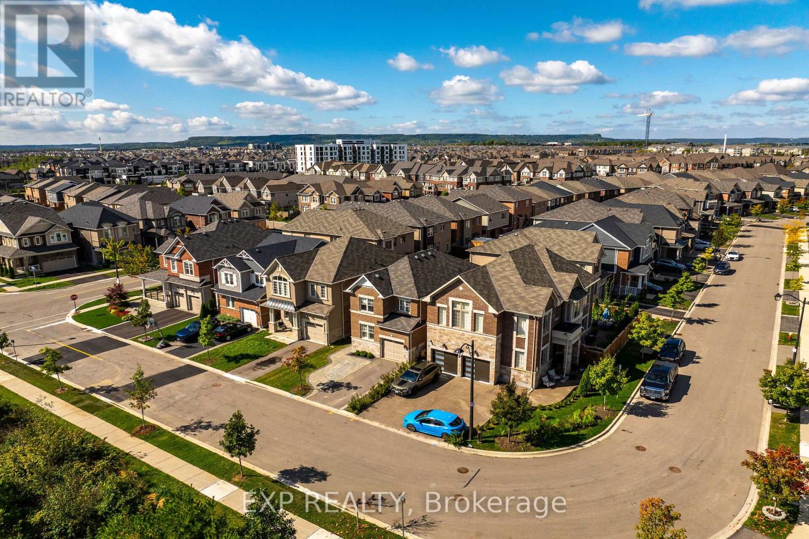 1384 Basswood Crescent, Milton, Ontario  L9E 1M4 - Photo 41 - W12920176