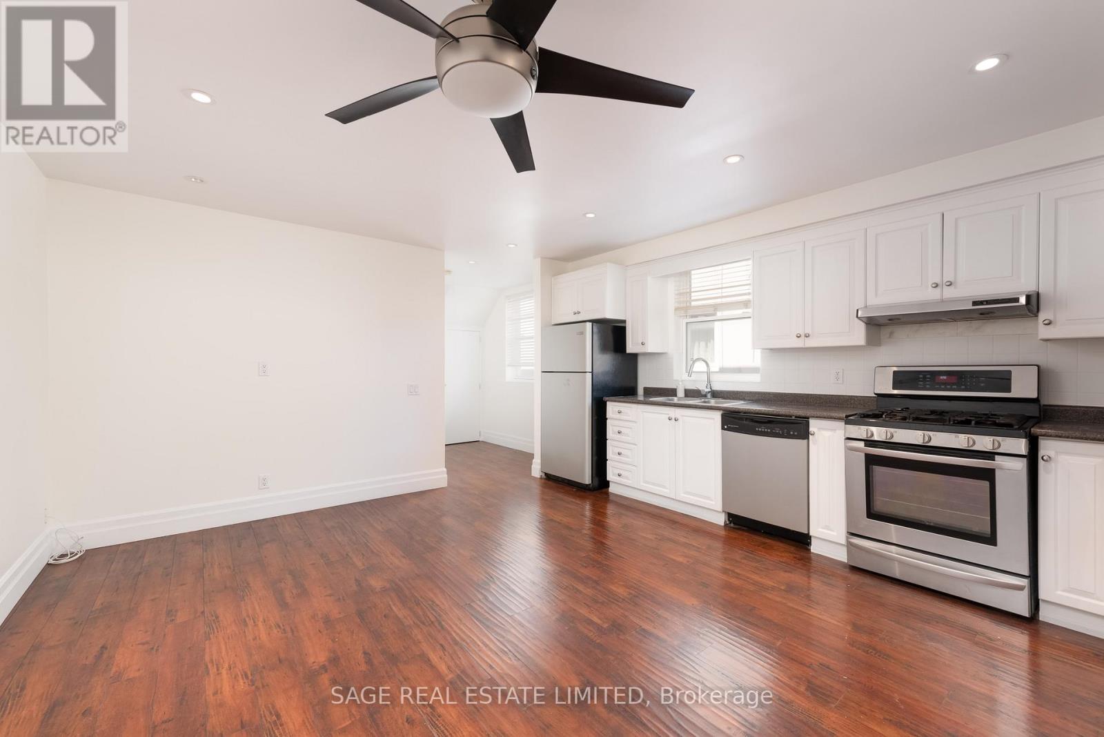 MAIN - 97 HOLWOOD AVENUE, Toronto, Ontario