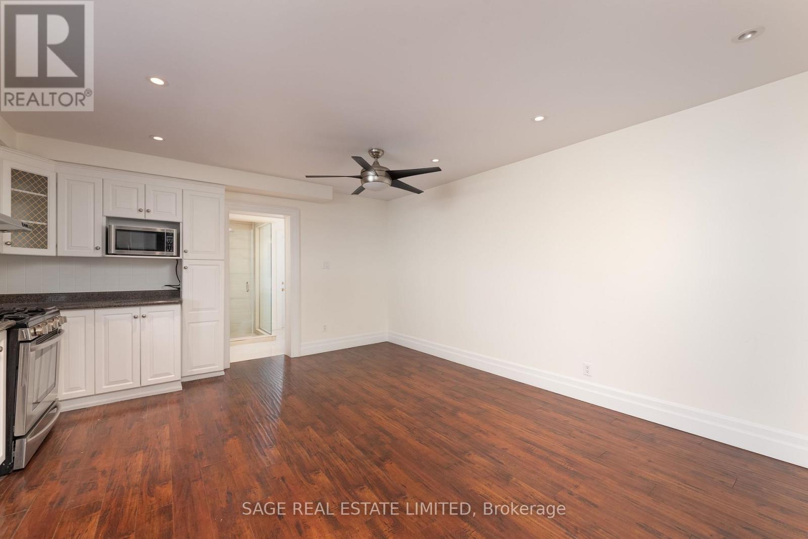 Main - 97 Holwood Avenue, Toronto, Ontario  M6M 1P7 - Photo 10 - W12920182