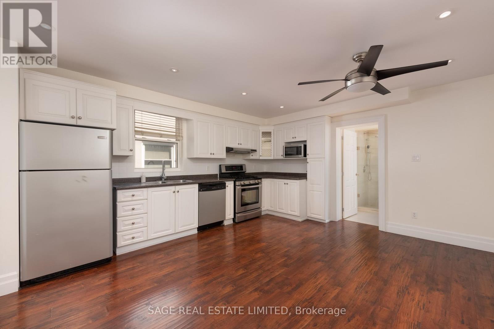 Main - 97 Holwood Avenue, Toronto, Ontario  M6M 1P7 - Photo 11 - W12920182