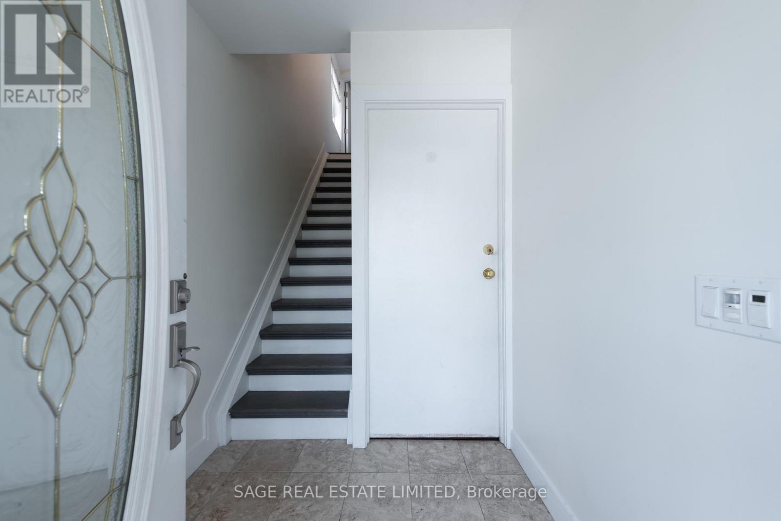 Main - 97 Holwood Avenue, Toronto, Ontario  M6M 1P7 - Photo 3 - W12920182