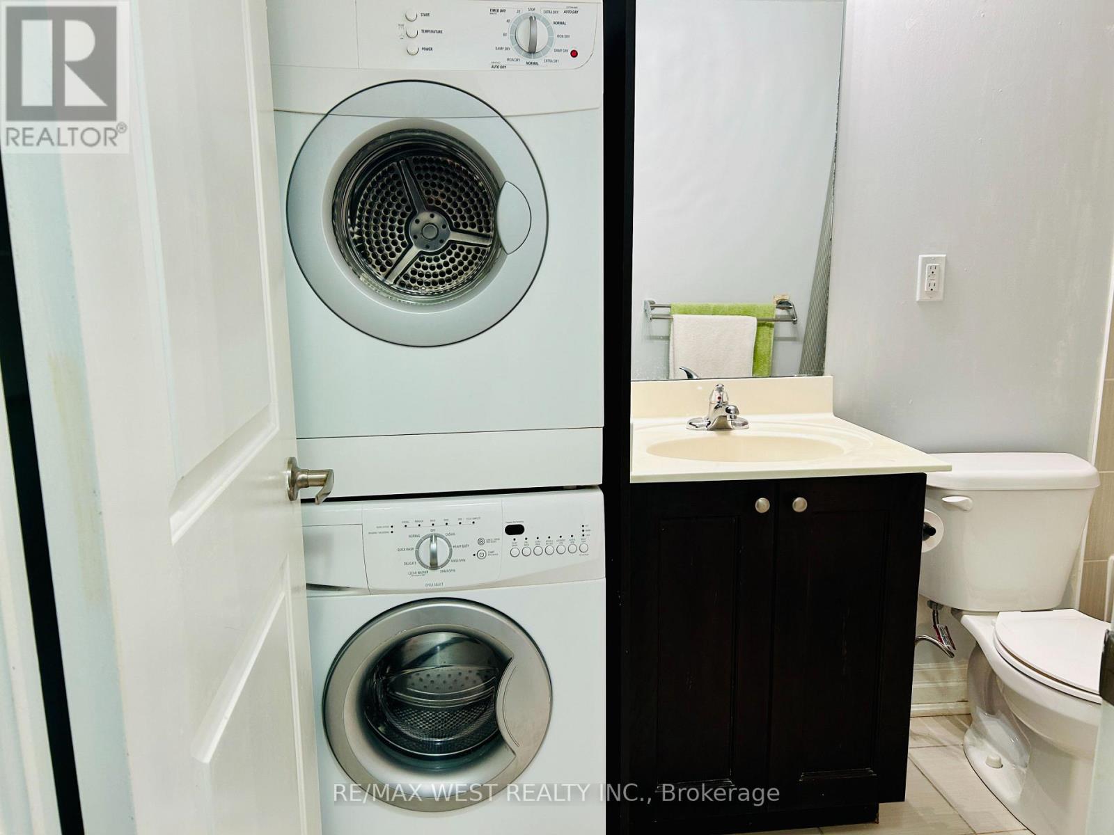 102 - 5 Sousa Mendes Street, Toronto, Ontario  M6P 0A8 - Photo 14 - W12920262