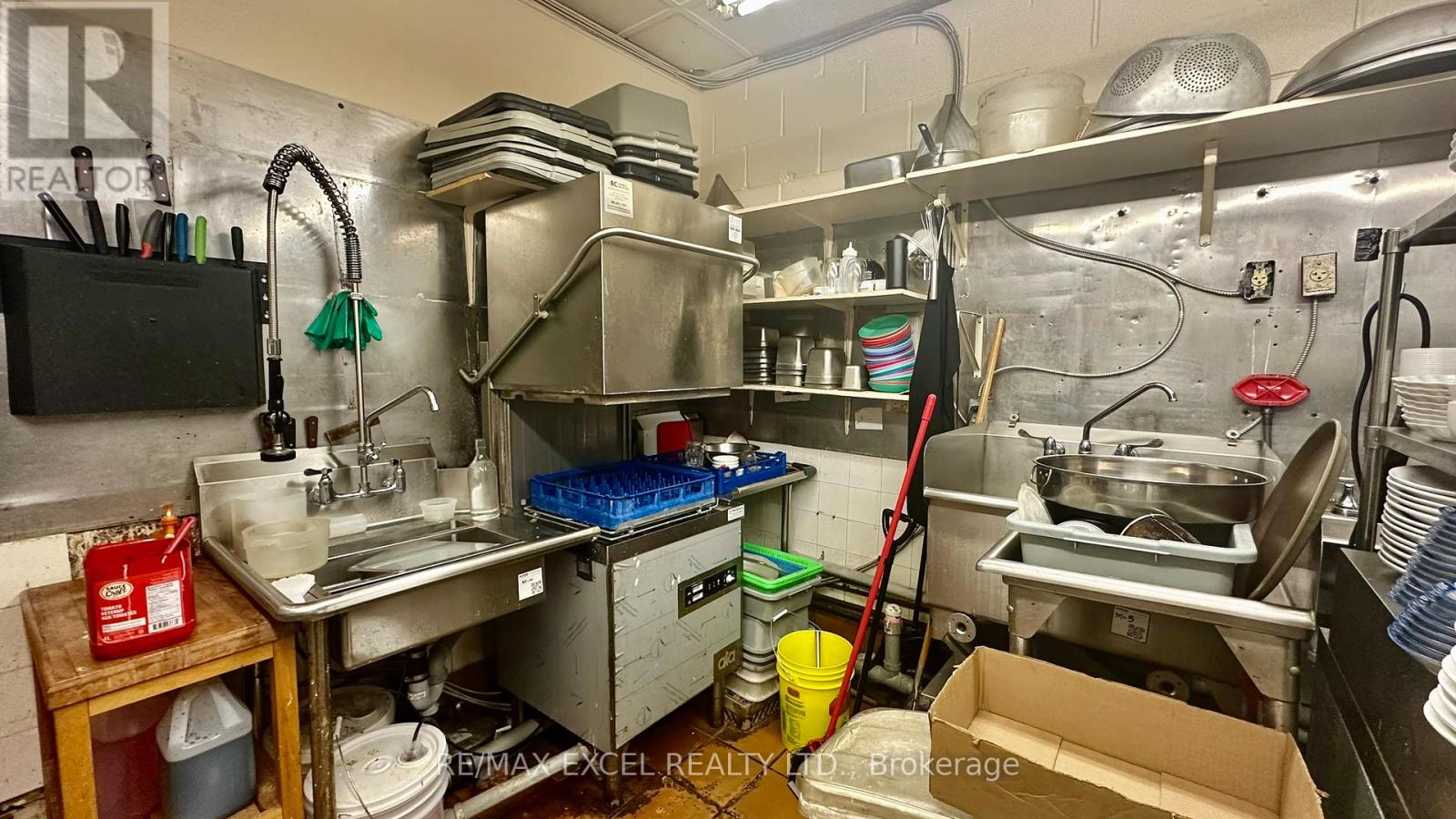 371 Roncesvalles Avenue E, Toronto (Roncesvalles), Ontario  M6R 2M7 - Photo 10 - W12920324