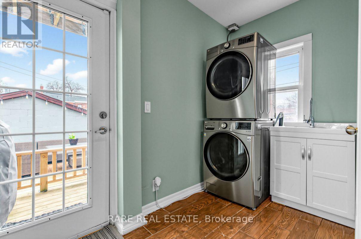 18 Earlscourt Avenue, Toronto, Ontario  M6E 4A6 - Photo 19 - W12920350