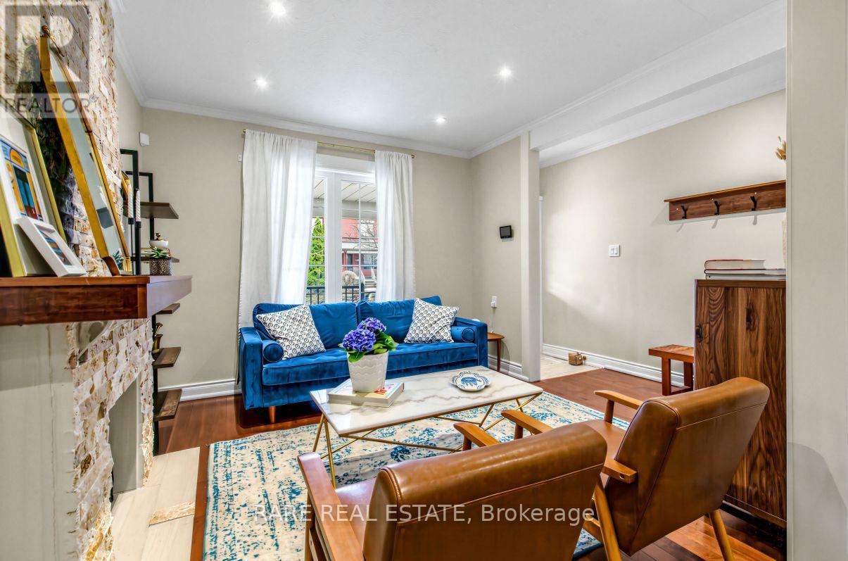 18 Earlscourt Avenue, Toronto, Ontario  M6E 4A6 - Photo 6 - W12920350