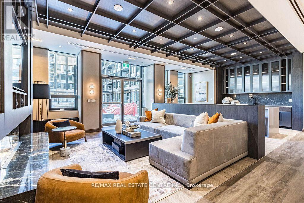 309 - 2501 Saw Whet Boulevard E, Oakville, Ontario  L6L 0H5 - Photo 6 - W12920360