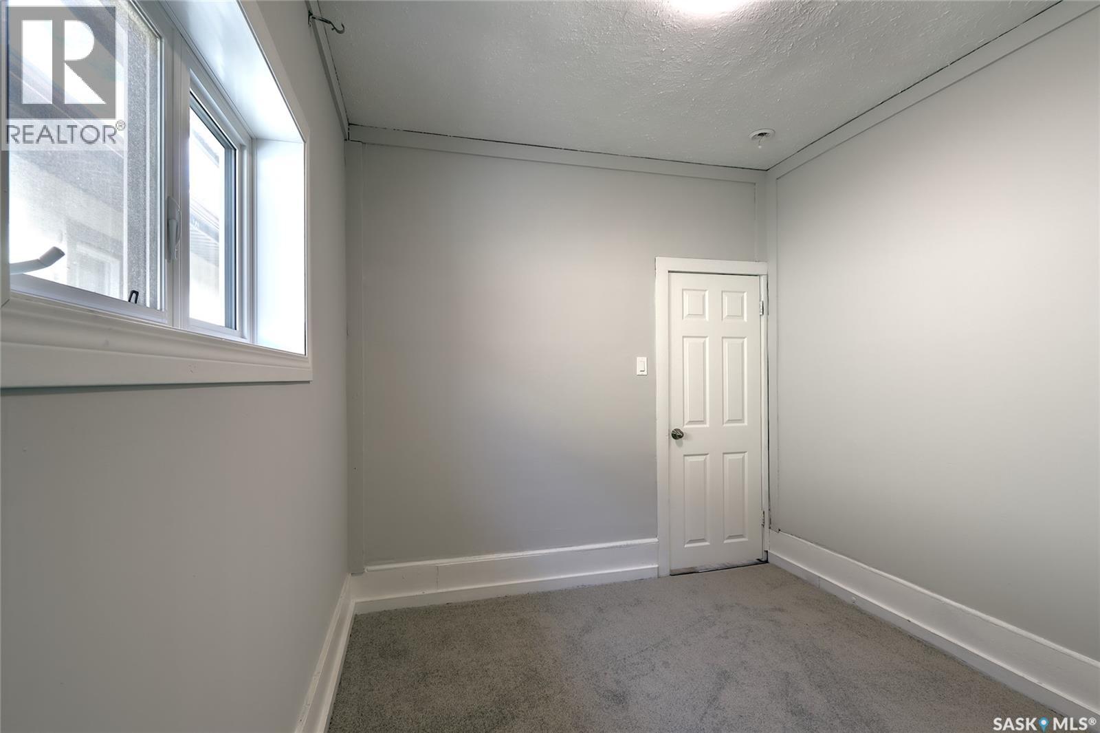 1112 Montague Street, Regina, Saskatchewan  S4T 7V9 - Photo 12 - SK031295