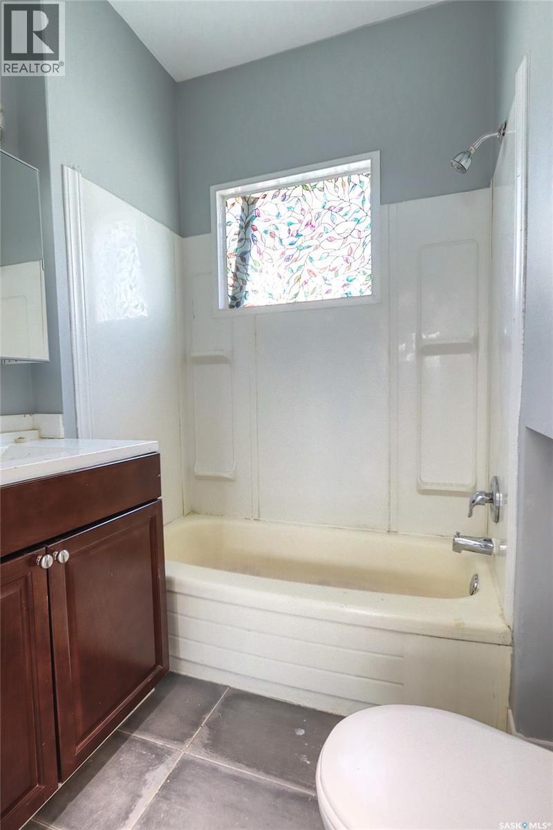 1112 Montague Street, Regina, Saskatchewan  S4T 7V9 - Photo 15 - SK031295