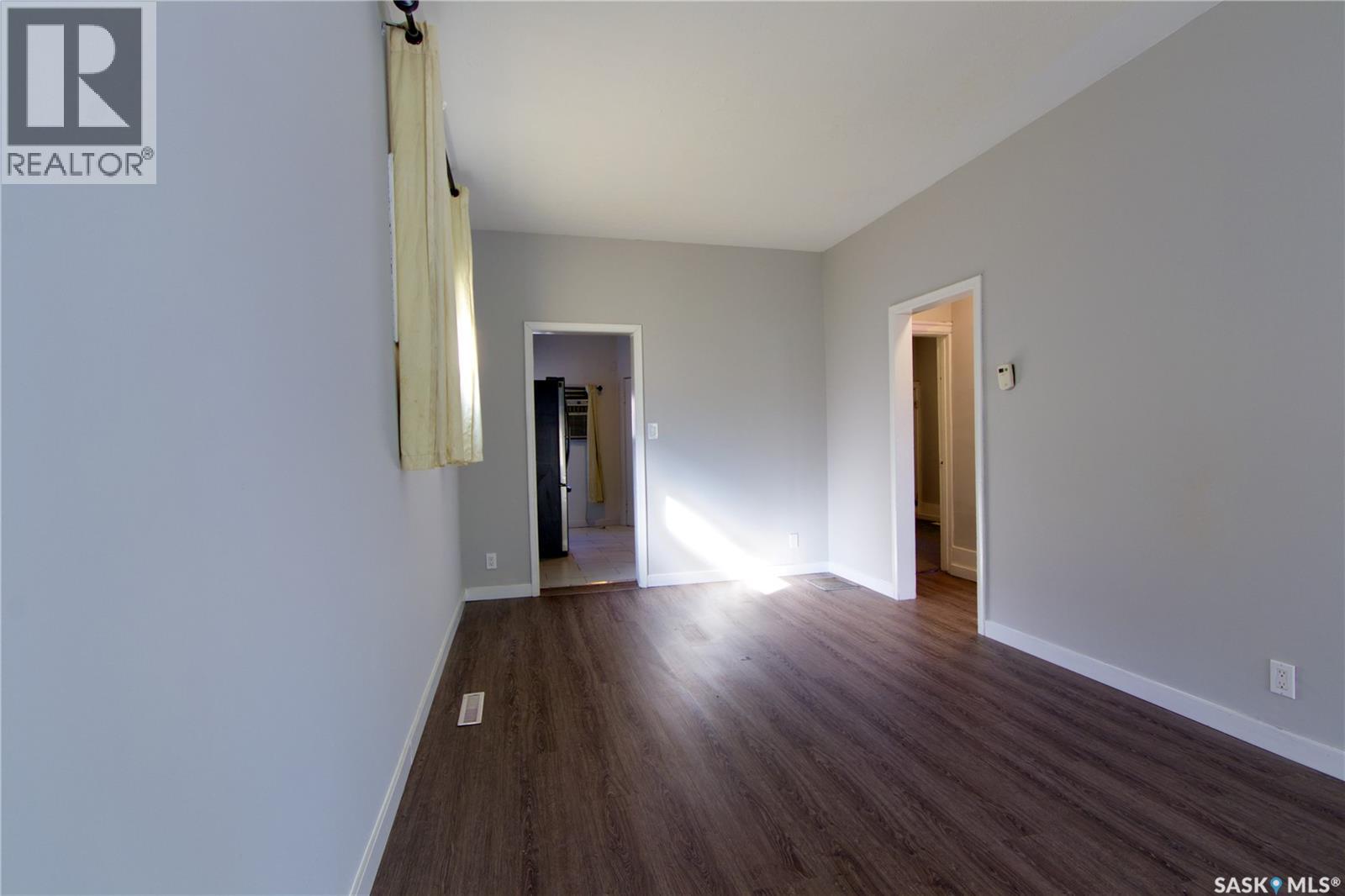 1112 Montague Street, Regina, Saskatchewan  S4T 7V9 - Photo 6 - SK031295