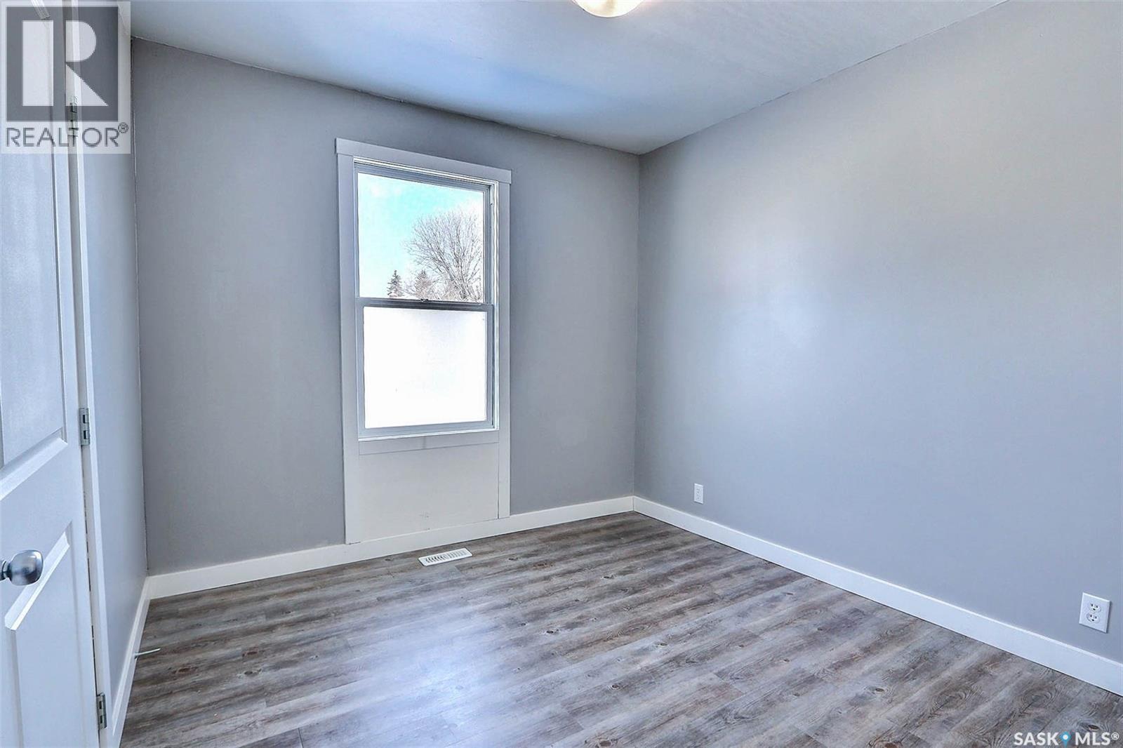 139 29th Street W, Prince Albert, Saskatchewan  S6V 4T3 - Photo 6 - SK031287