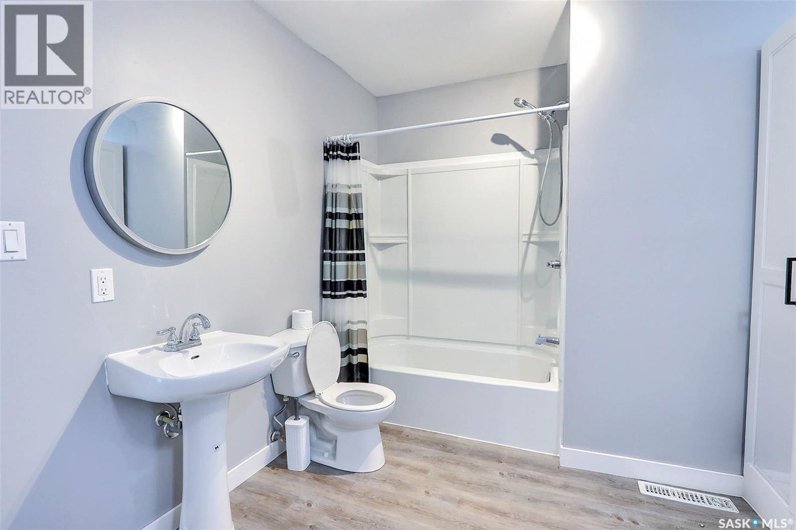 139 29th Street W, Prince Albert, Saskatchewan  S6V 4T3 - Photo 8 - SK031287