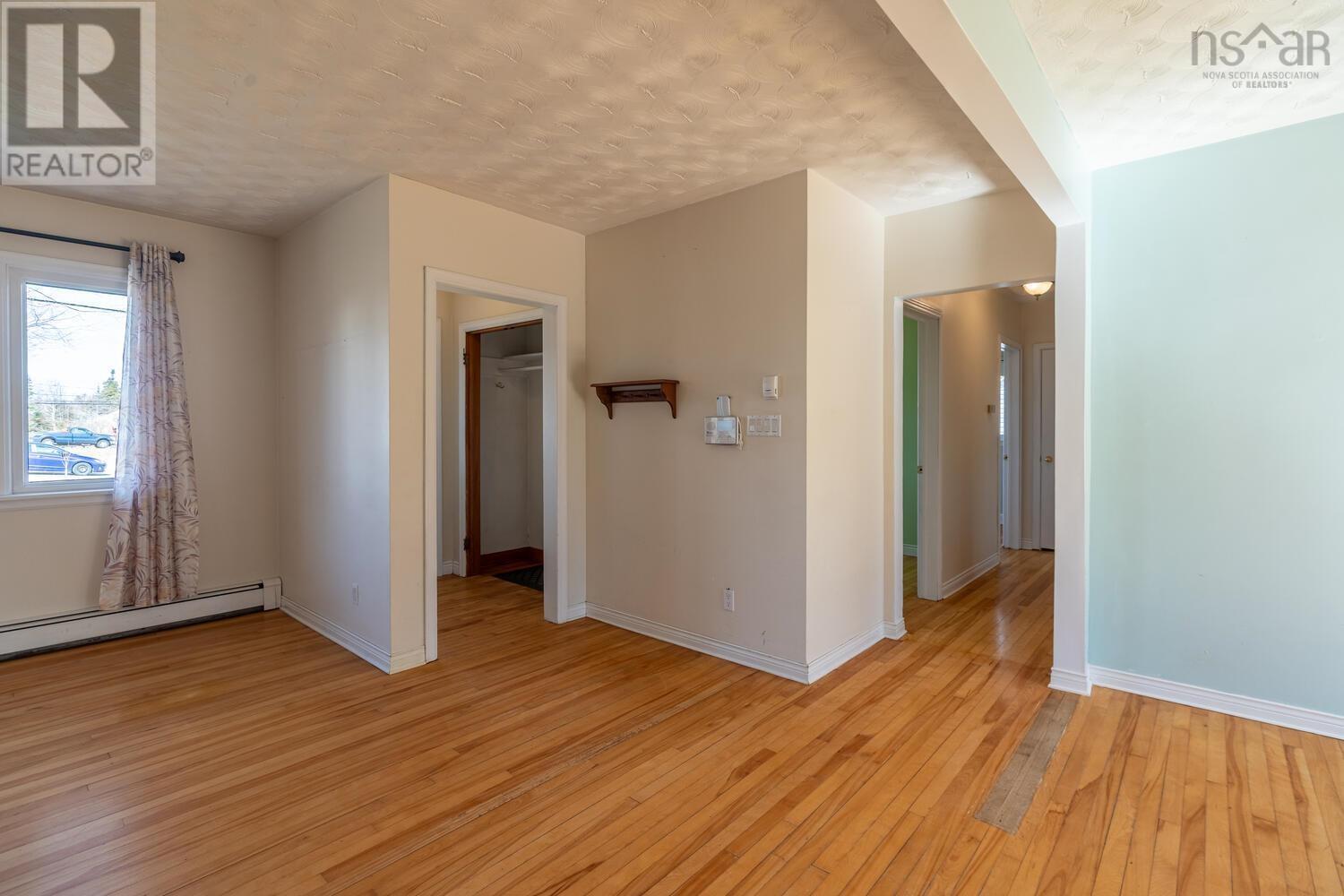 20 Avon Crescent, Halifax, Nova Scotia  B3R 2E3 - Photo 11 - 202605437