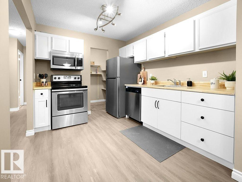 9345 172 St Nw, Edmonton, Alberta  T5T 3C3 - Photo 11 - E4478981