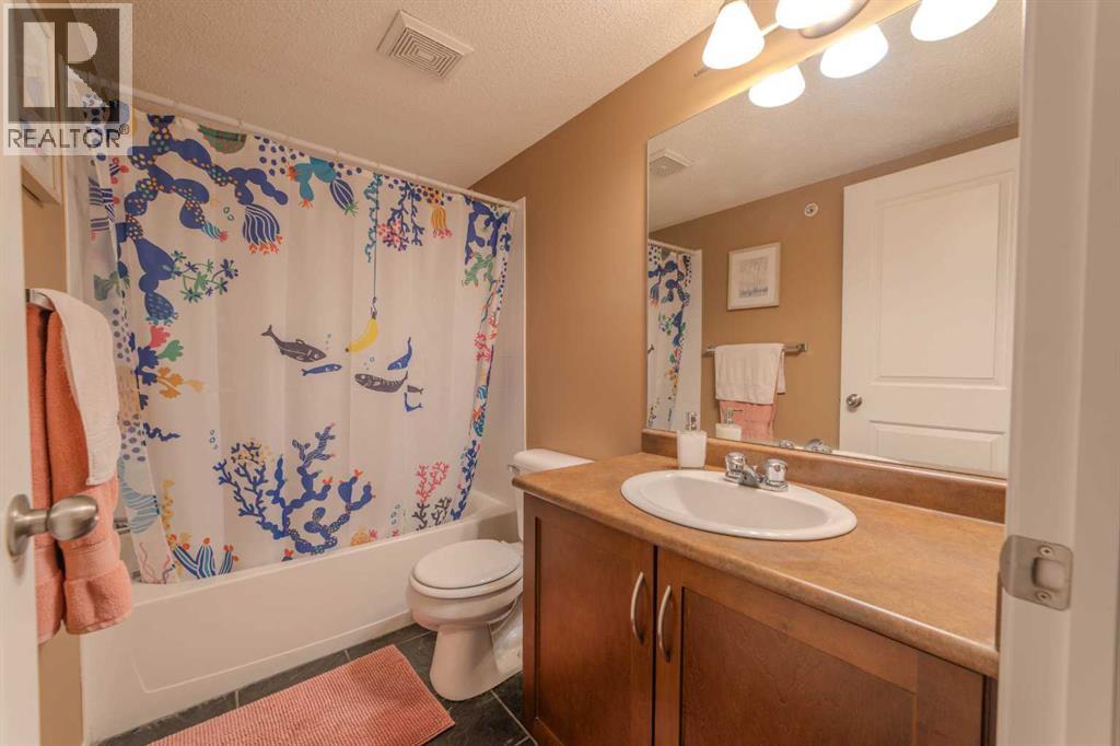 4421, 10 Prestwick Bay SE, Calgary, Alberta  T2Z 0B4 - Photo 25 - A2283835