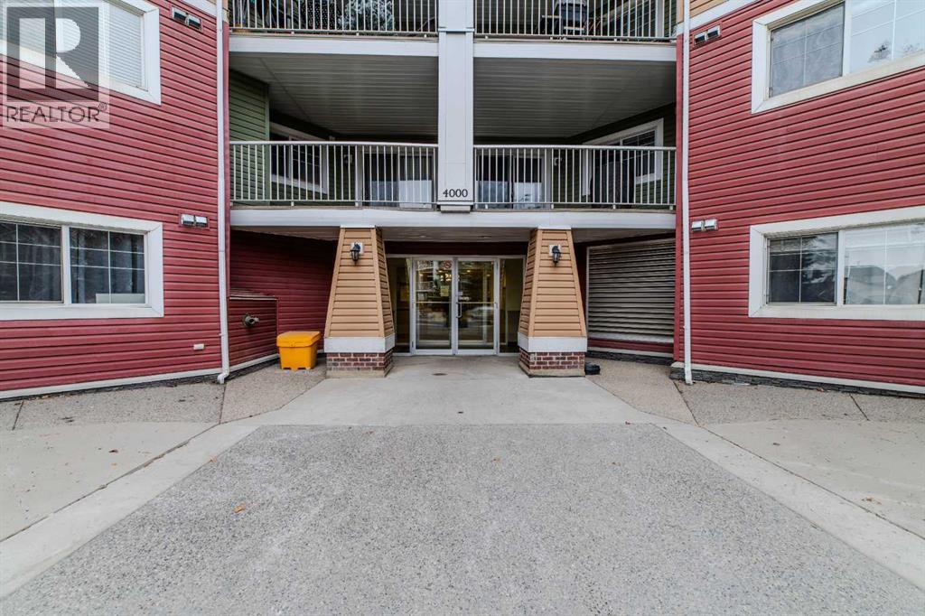 4421, 10 Prestwick Bay SE, Calgary, Alberta  T2Z 0B4 - Photo 2 - A2283835