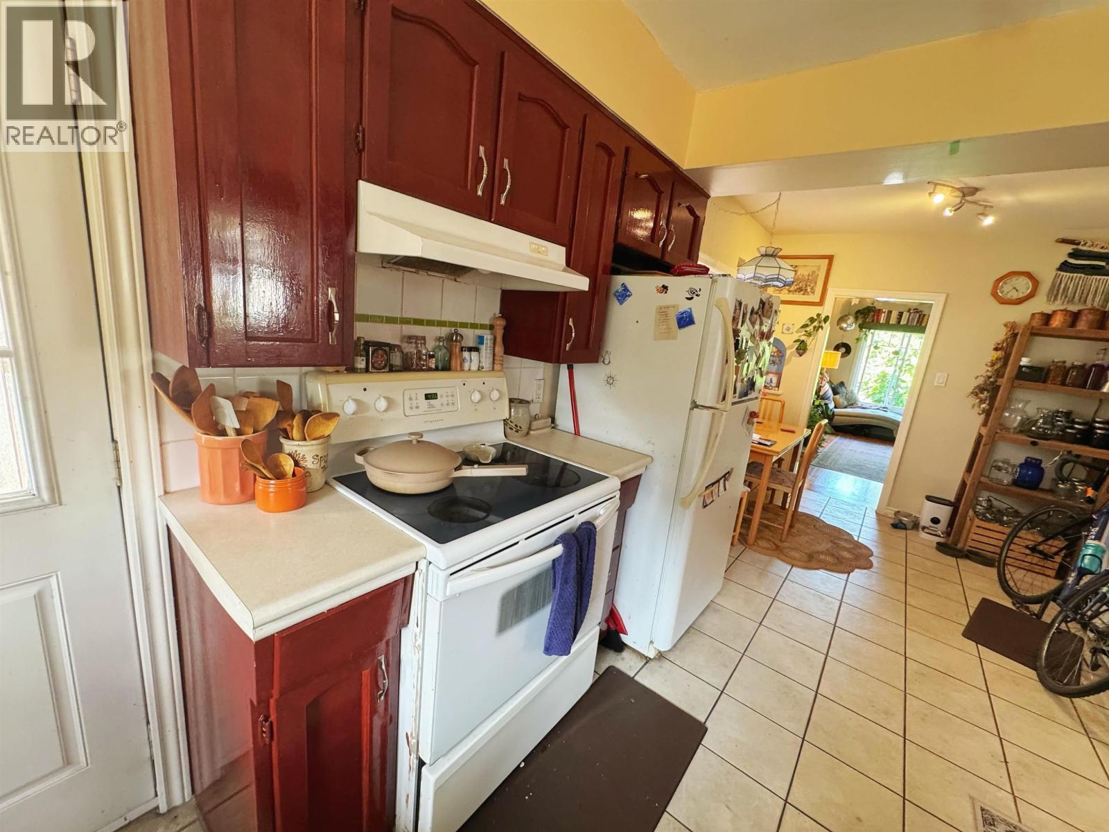 5569 Culloden Street, Vancouver, British Columbia  V5W 3R9 - Photo 6 - R3103096