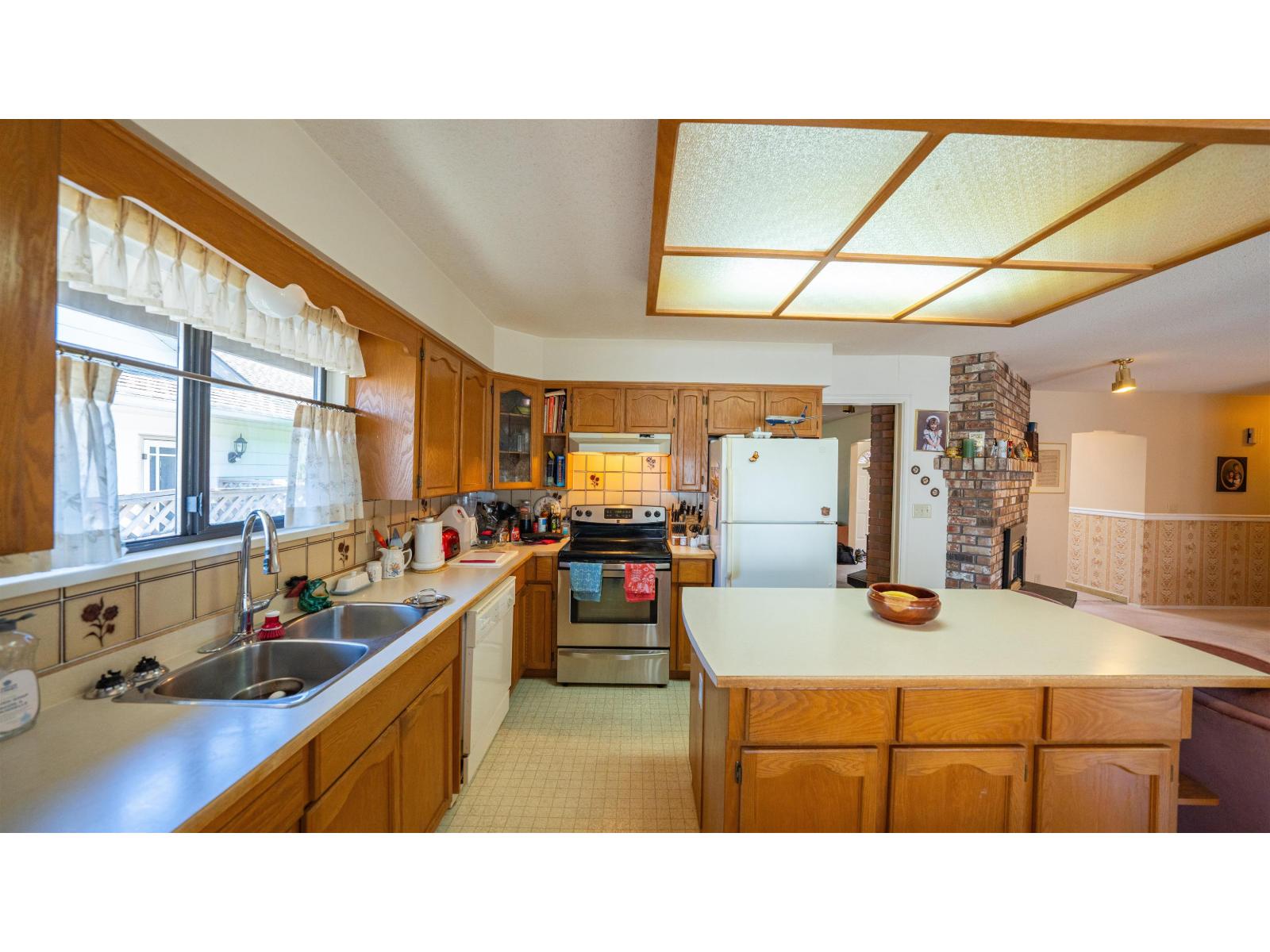 14076 19a Avenue, Surrey, British Columbia V4A 7Z6 - Photo 10 - R3100940