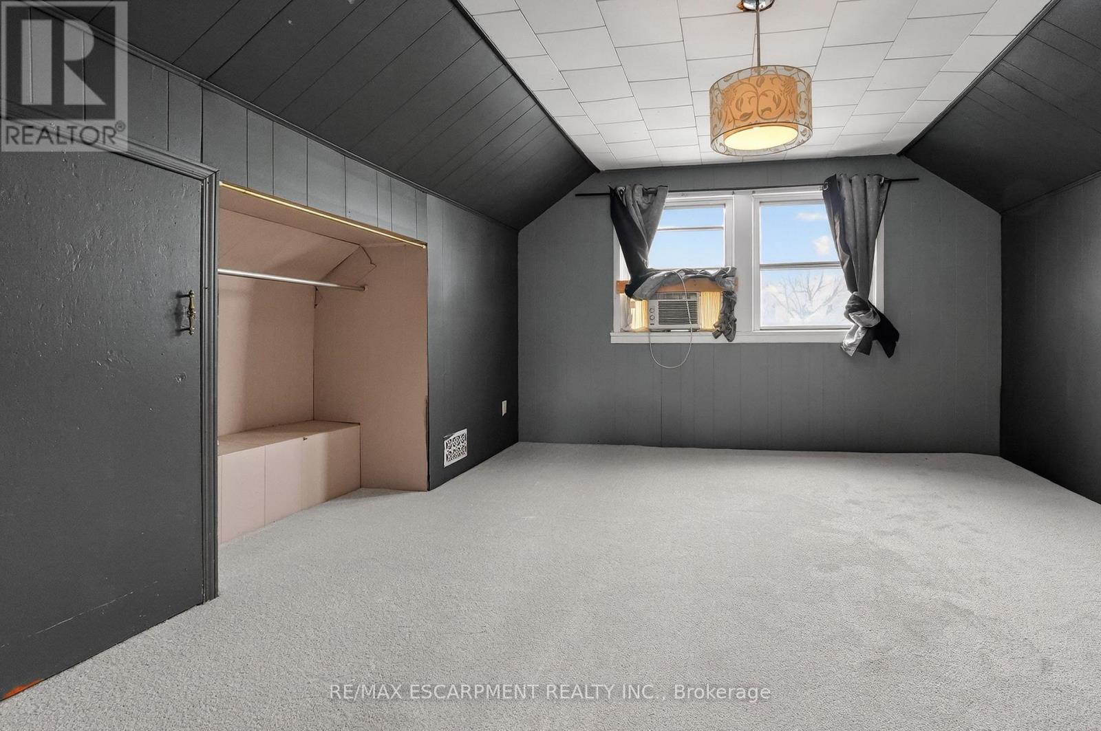 85 Grass Avenue, St. Catharines, Ontario  L2R 1T2 - Photo 20 - X12920144