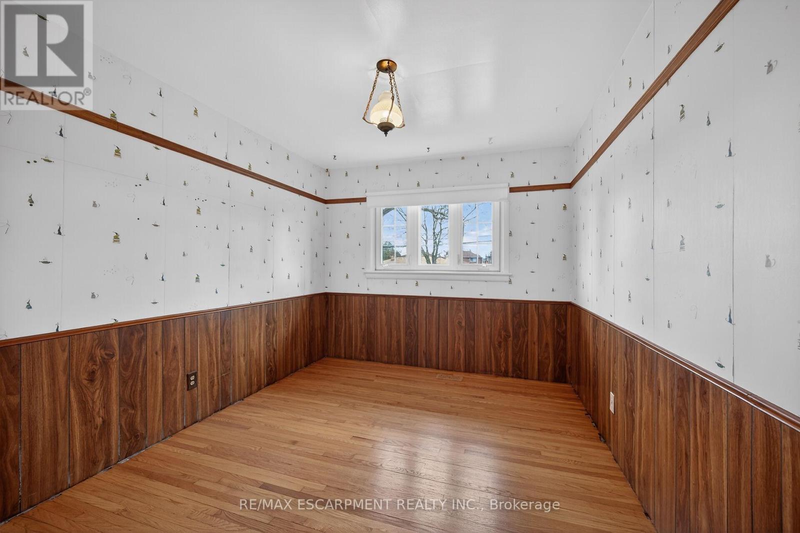 156 Chesley Street, Hamilton, Ontario  L9C 3W3 - Photo 19 - X12920220