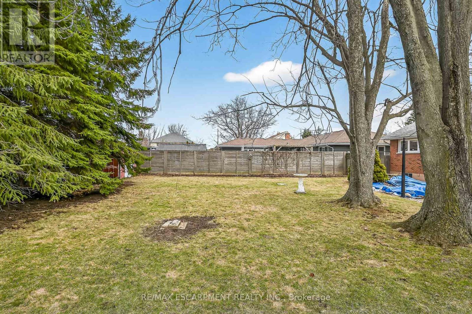 156 Chesley Street, Hamilton, Ontario  L9C 3W3 - Photo 34 - X12920220